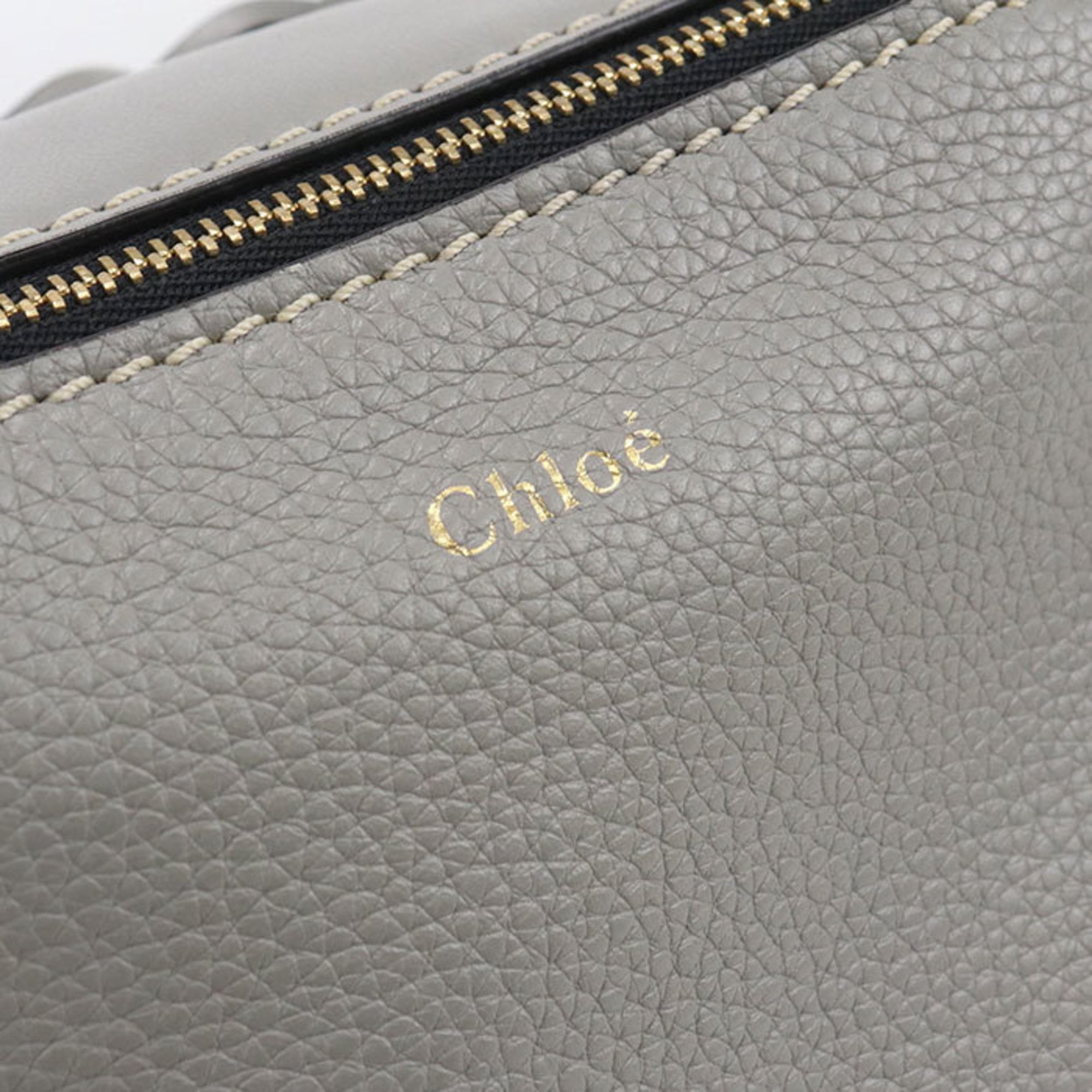 Chloé Gray Leather Handbag (Pre-Owned)