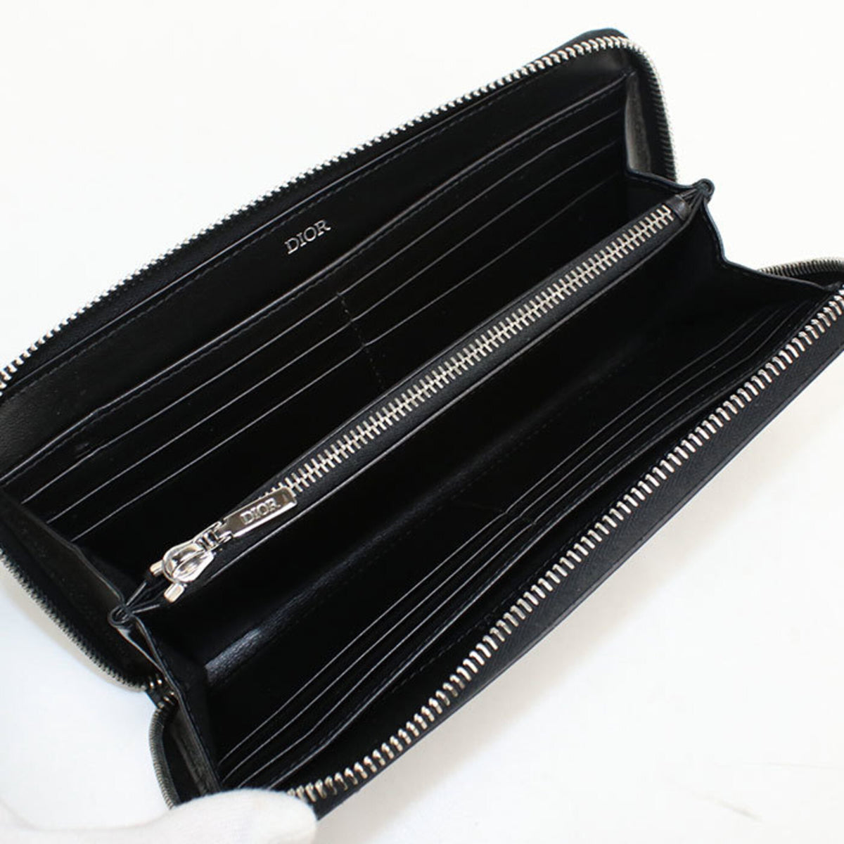 Christian Dior Black Leather Long Wallet (Bi-Fold) (Pre-Owned)