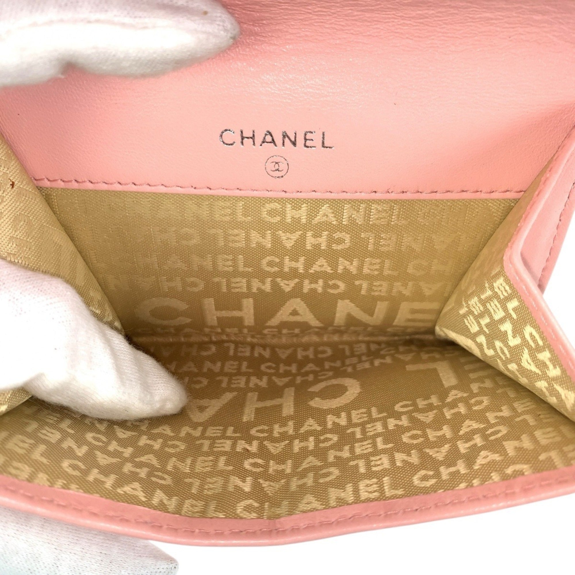 Chanel Pink Leather Wallet (Bi-Fold) (Pre-Owned)