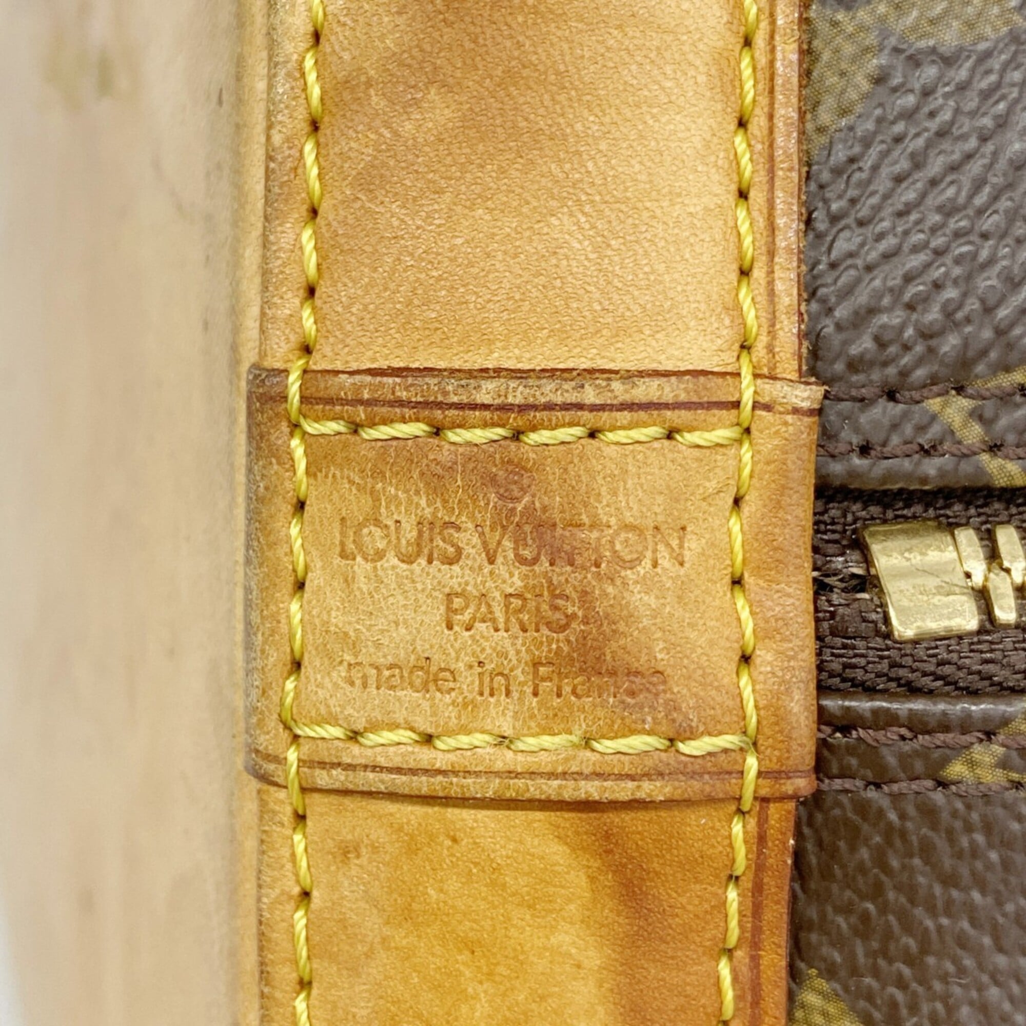 Louis Vuitton Brown Handbag (Pre-Owned)