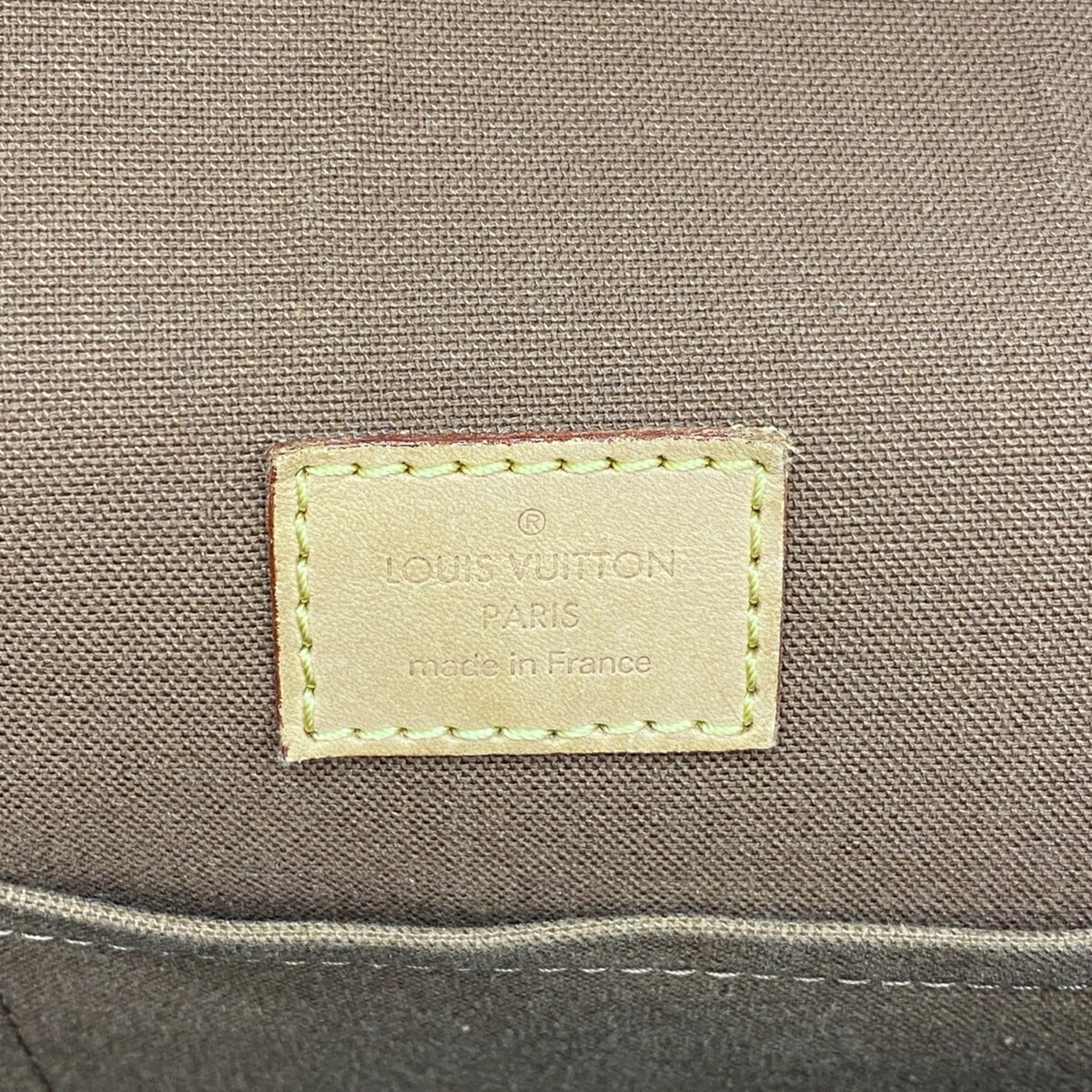 Louis Vuitton Brown Shoulder Bag (Pre-Owned)