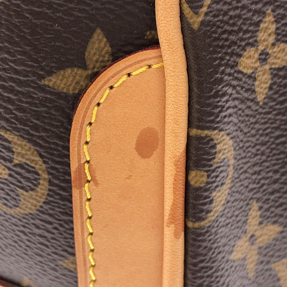 Louis Vuitton Brown Coated Canvas Handbag (Pre-Owned)