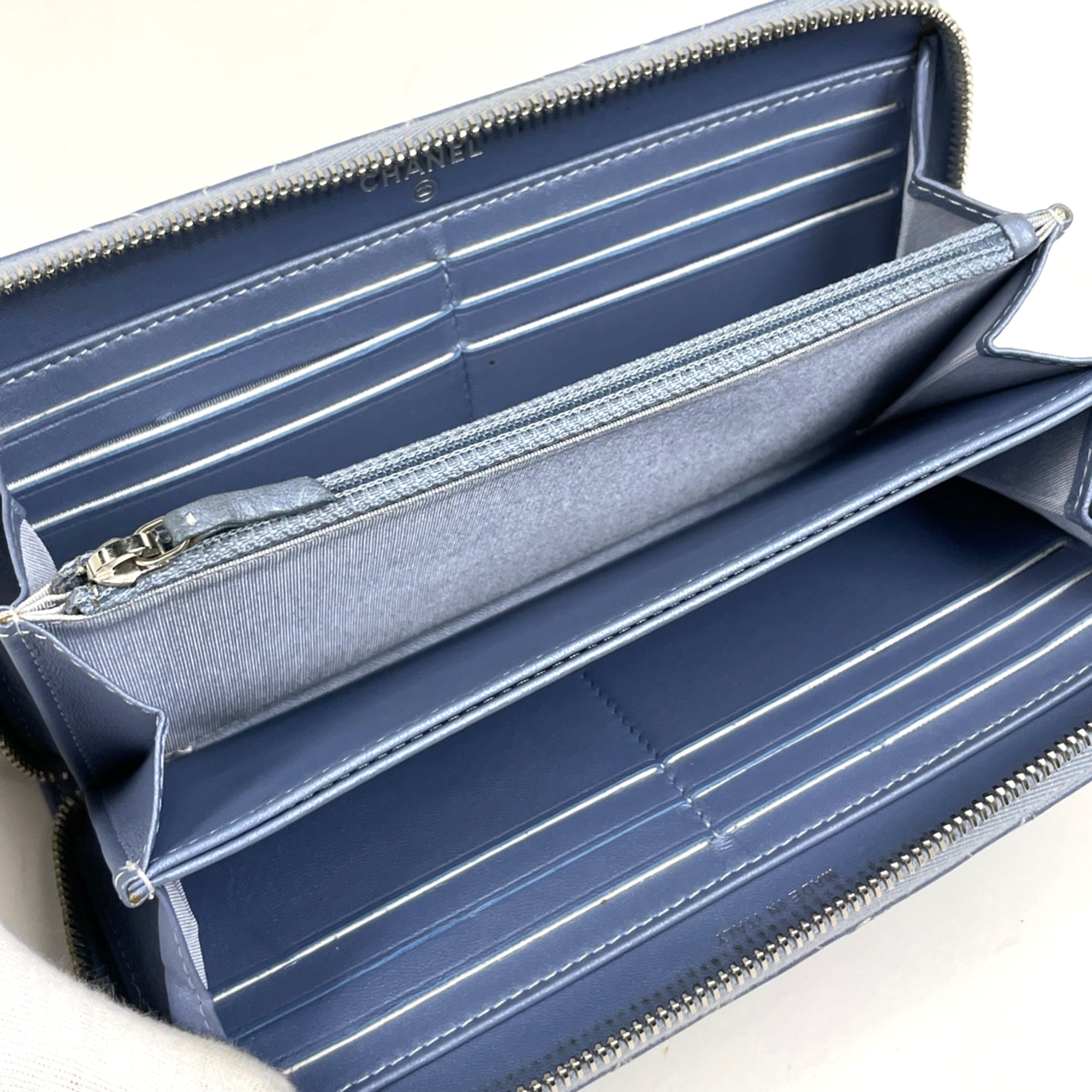 Chanel Camellia Blue Leather Rhinestone Long Wallet (Bi-Fold) (Pre-Owned)