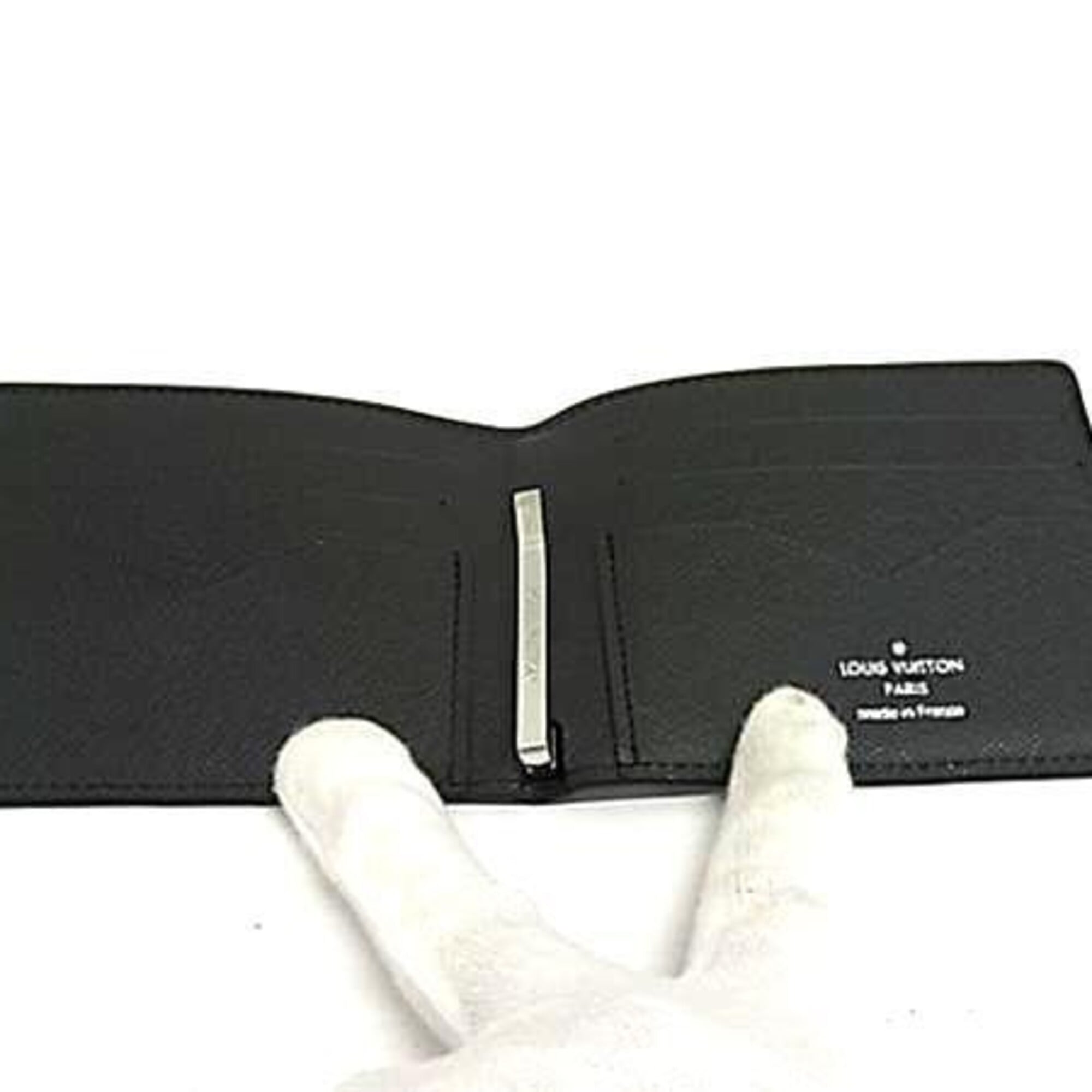 Louis Vuitton Black Noir Taiga Leather Wallet (Bi-Fold) (Pre-Owned)