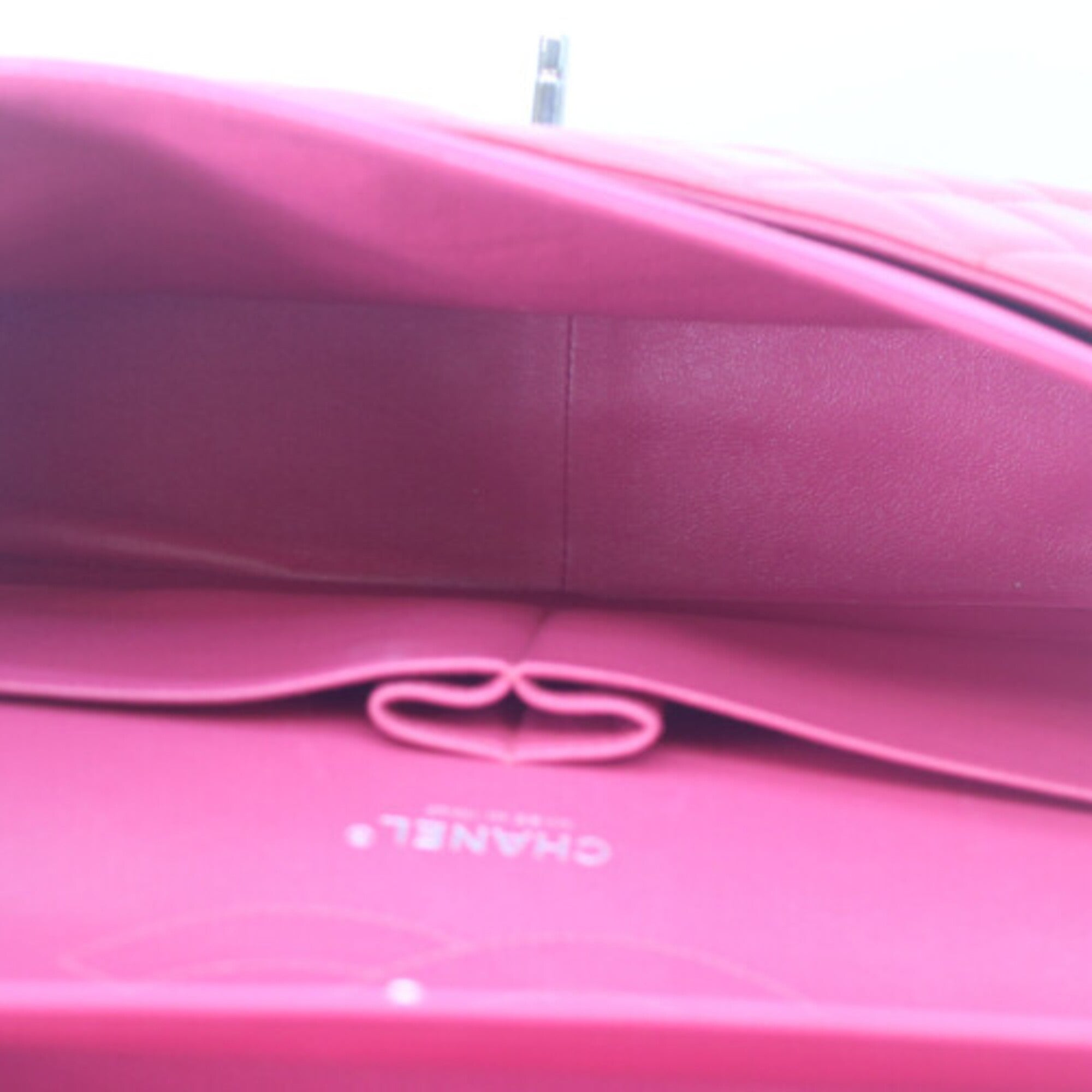 Chanel Pink Red Color Leather Shoulder Bag (Pre-Owned)