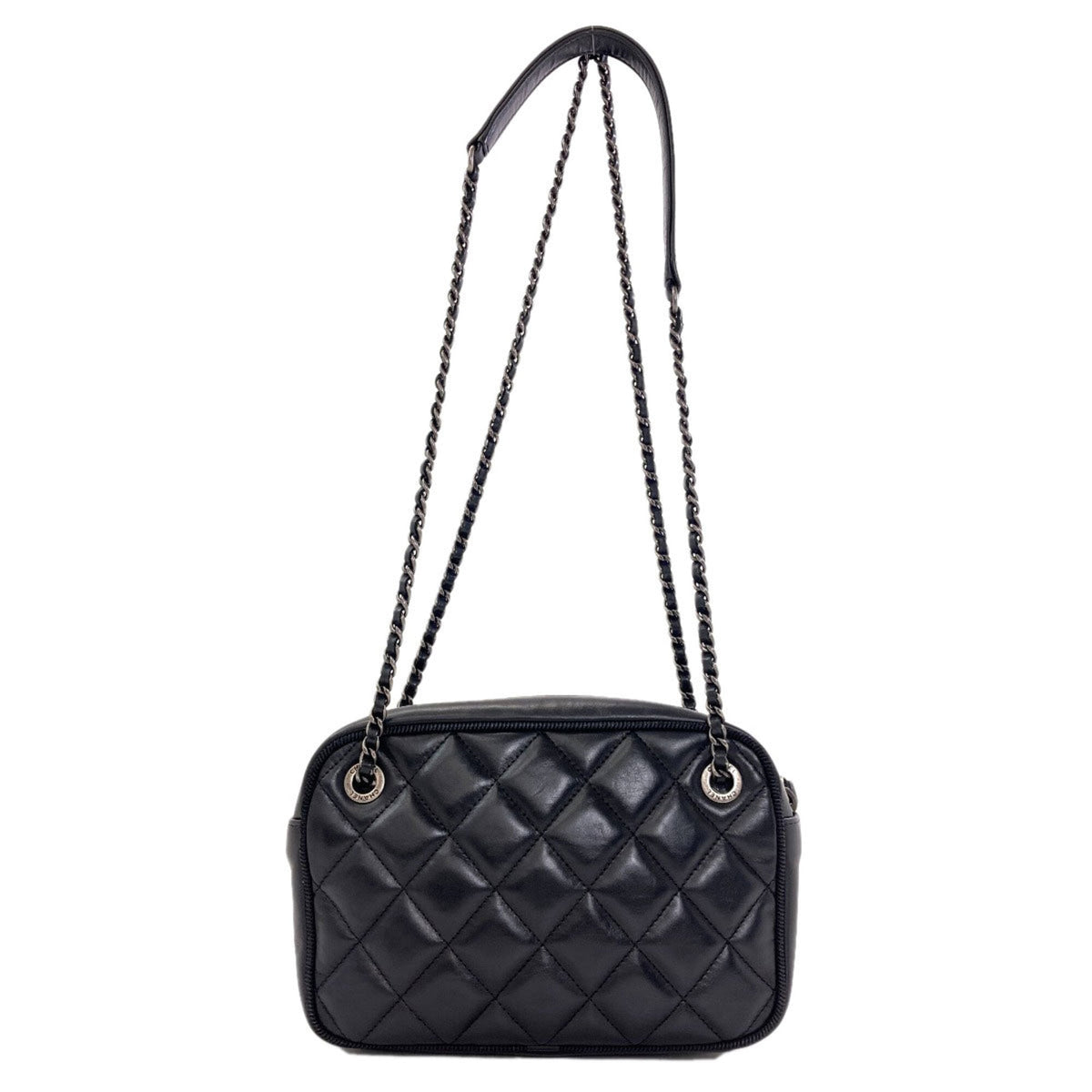 Chanel Black Leather Shoulder Bag (Pre-Owned)