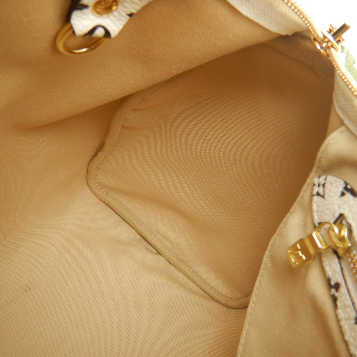 Louis Vuitton Beige Khaki White Coated Canvas Handbag (Pre-Owned)