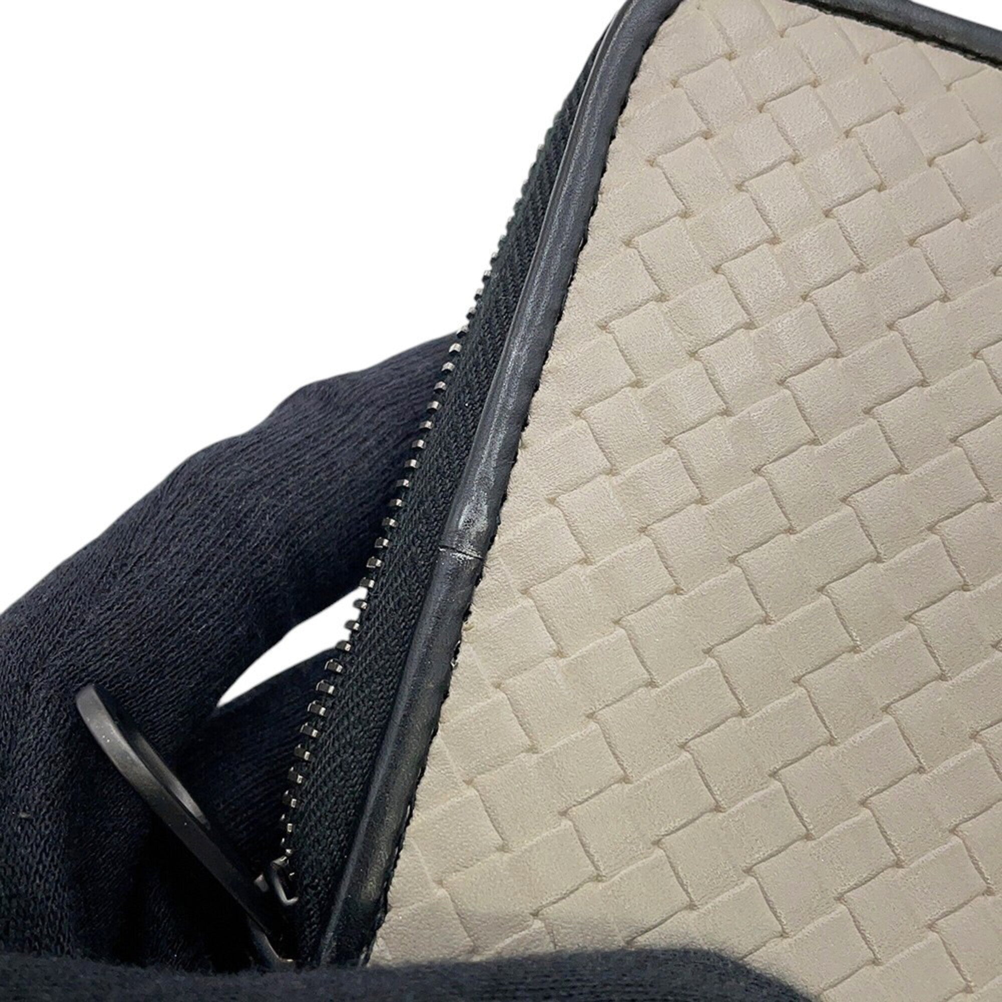 Bottega Veneta Intrecciato Gray Red Color Leather Long Wallet (Bi-Fold) (Pre-Owned)