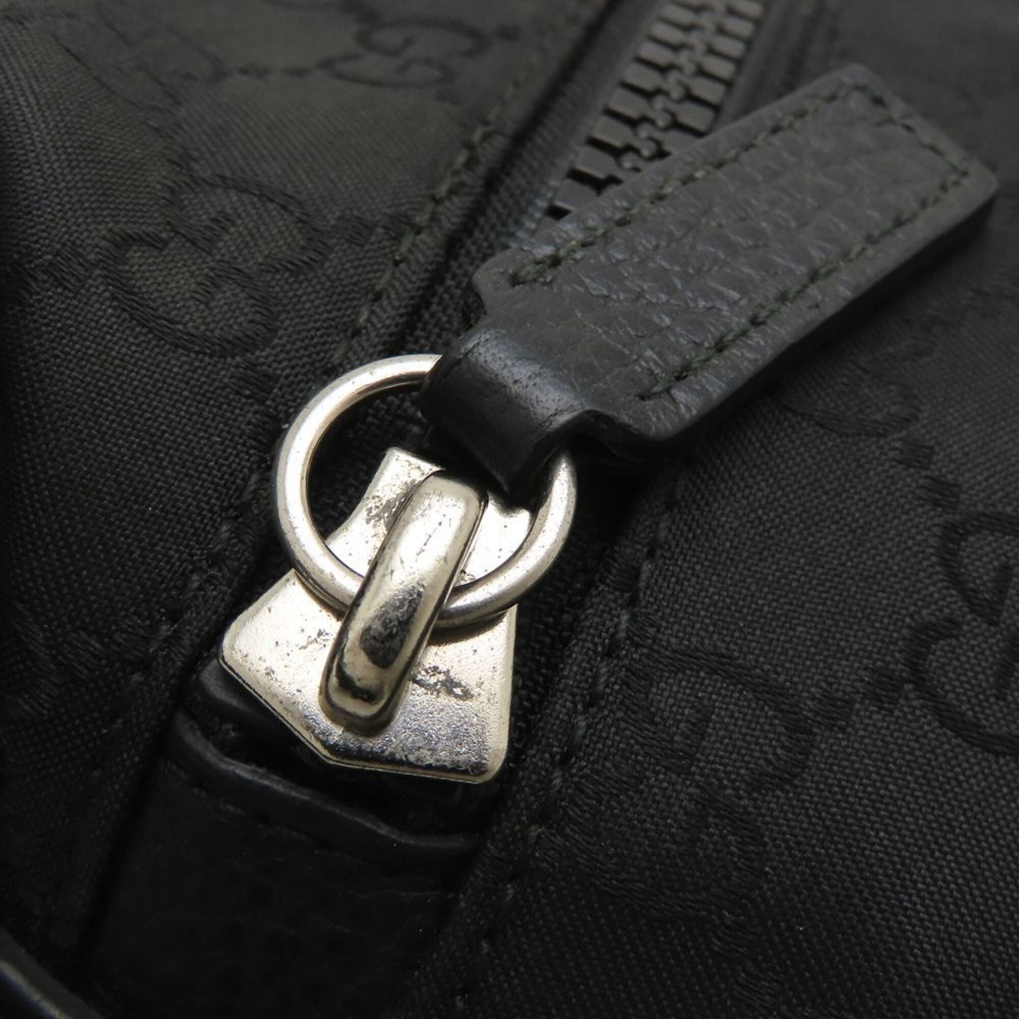 Gucci Black Nylon Leather Shoulder Bag (Pre-Owned)