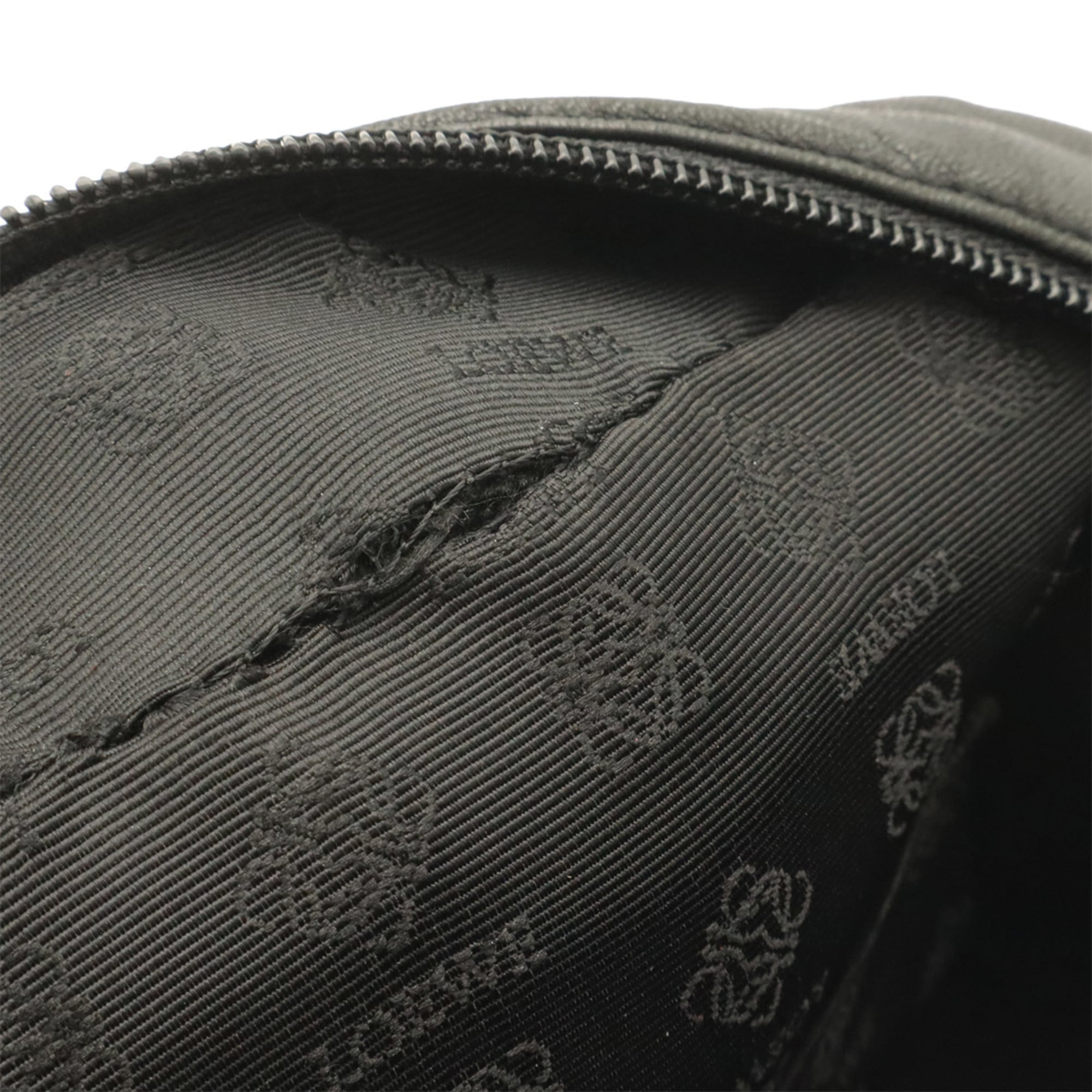 Loewe Black Leather Handbag (Pre-Owned)