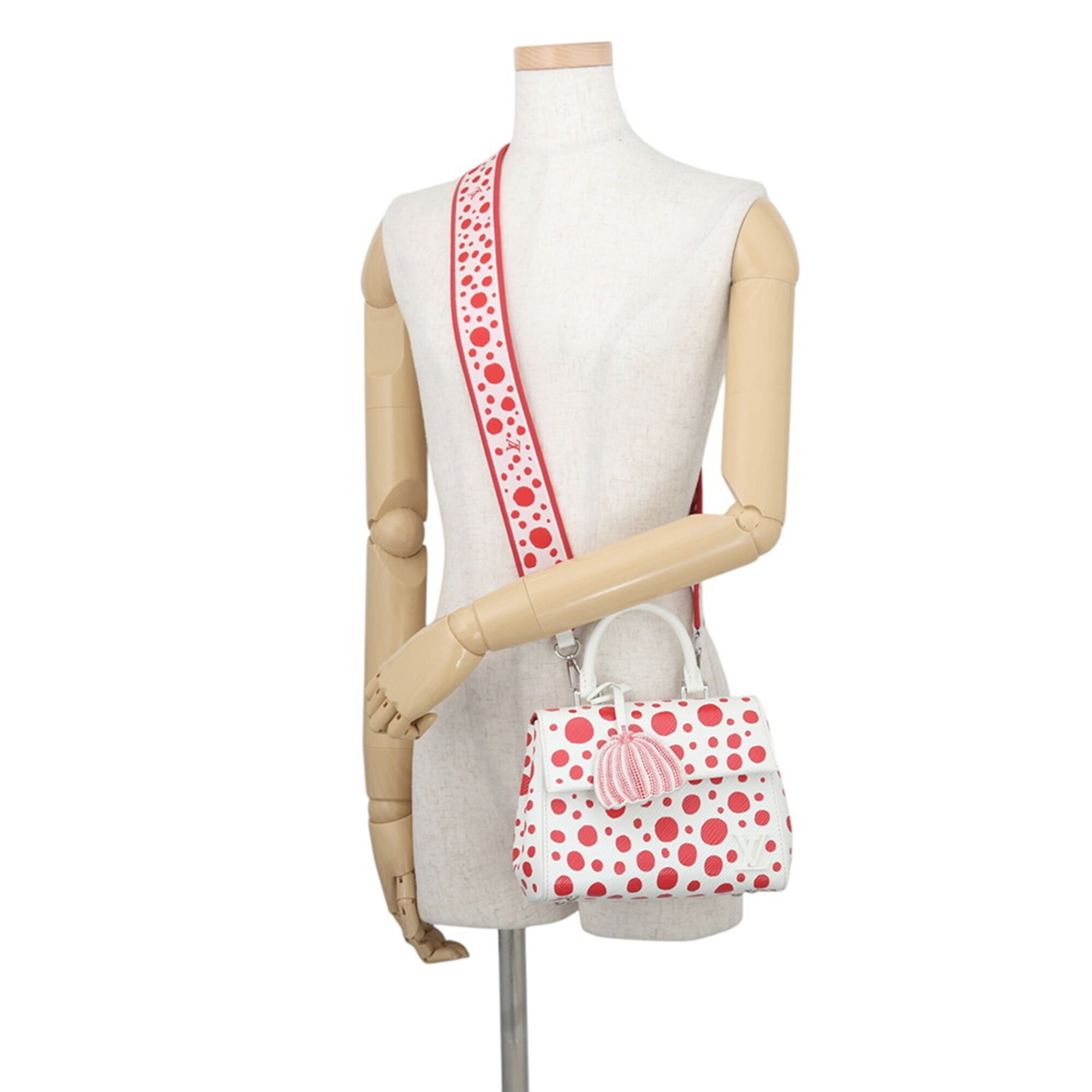 Louis Vuitton Red Color White Epi Leather Handbag Shoulder Bag (Pre-Owned)