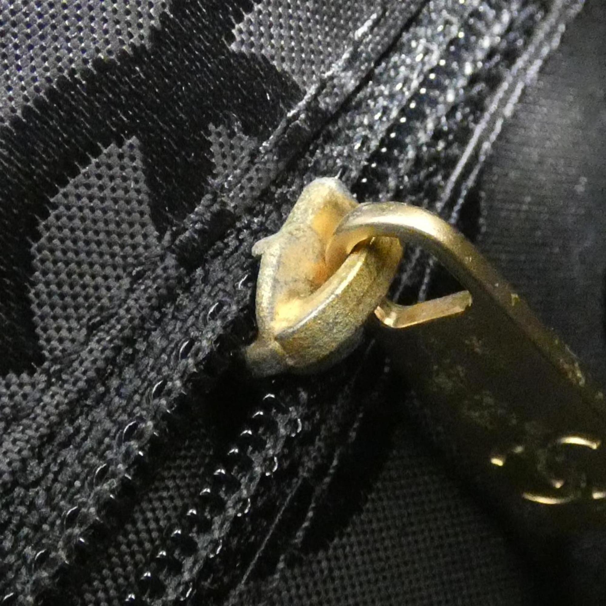 Chanel Black Grained Calfskin Shoulder Bag (Pre-Owned)