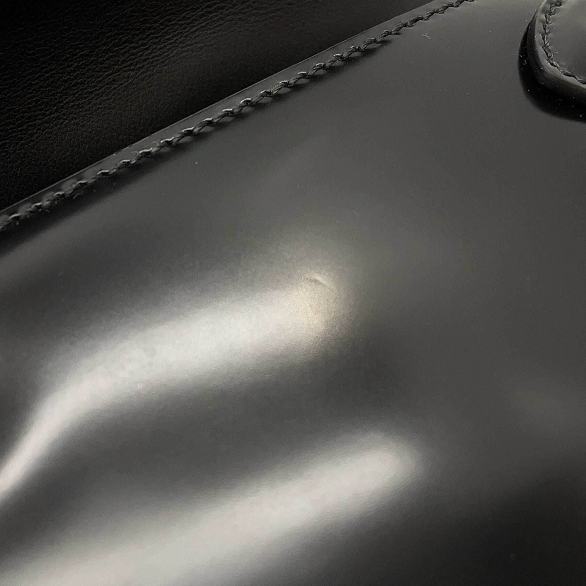 Gucci Black Leather Handbag Shoulder Bag (Pre-Owned)