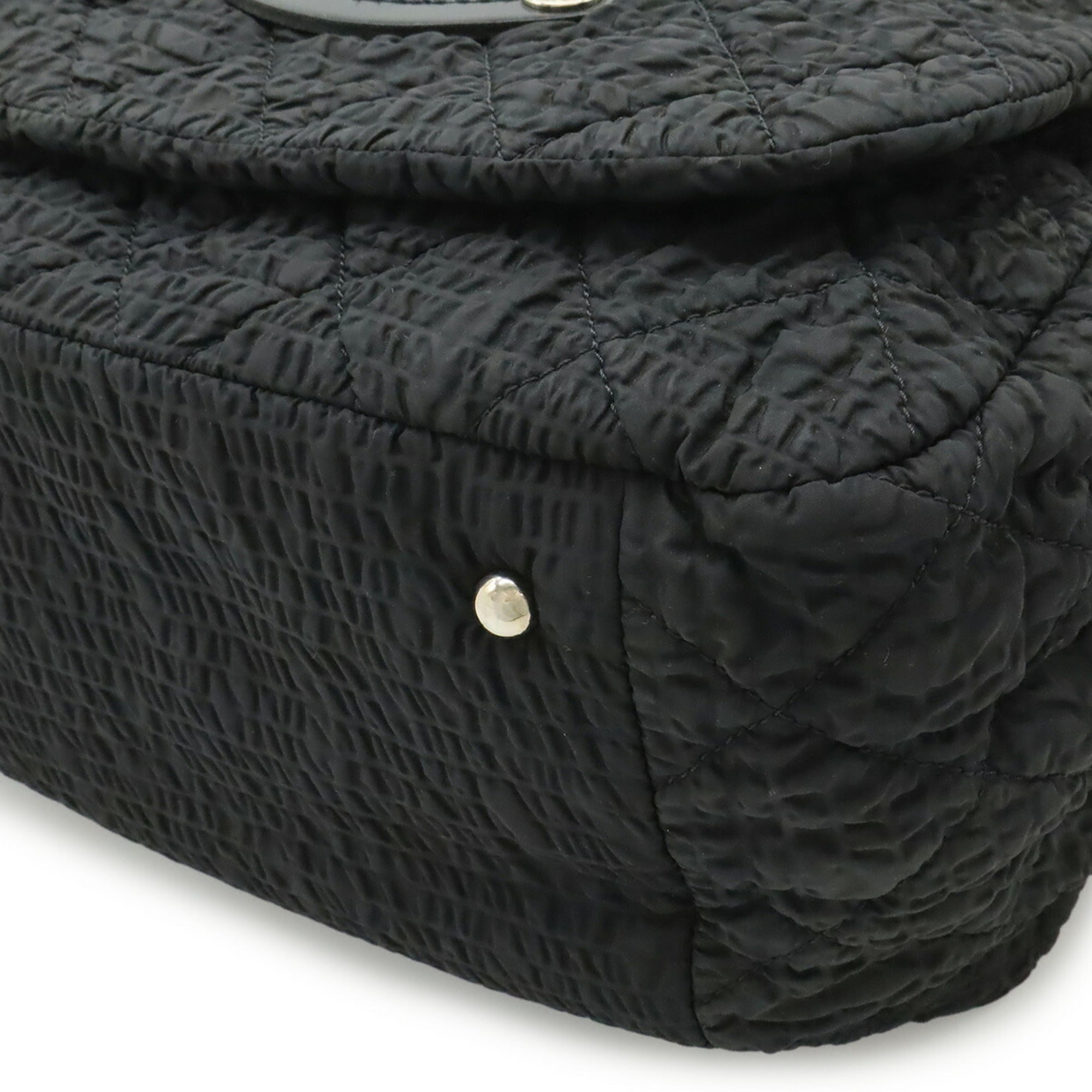 Chanel Black Nylon Leather Shoulder Bag (Pre-Owned)