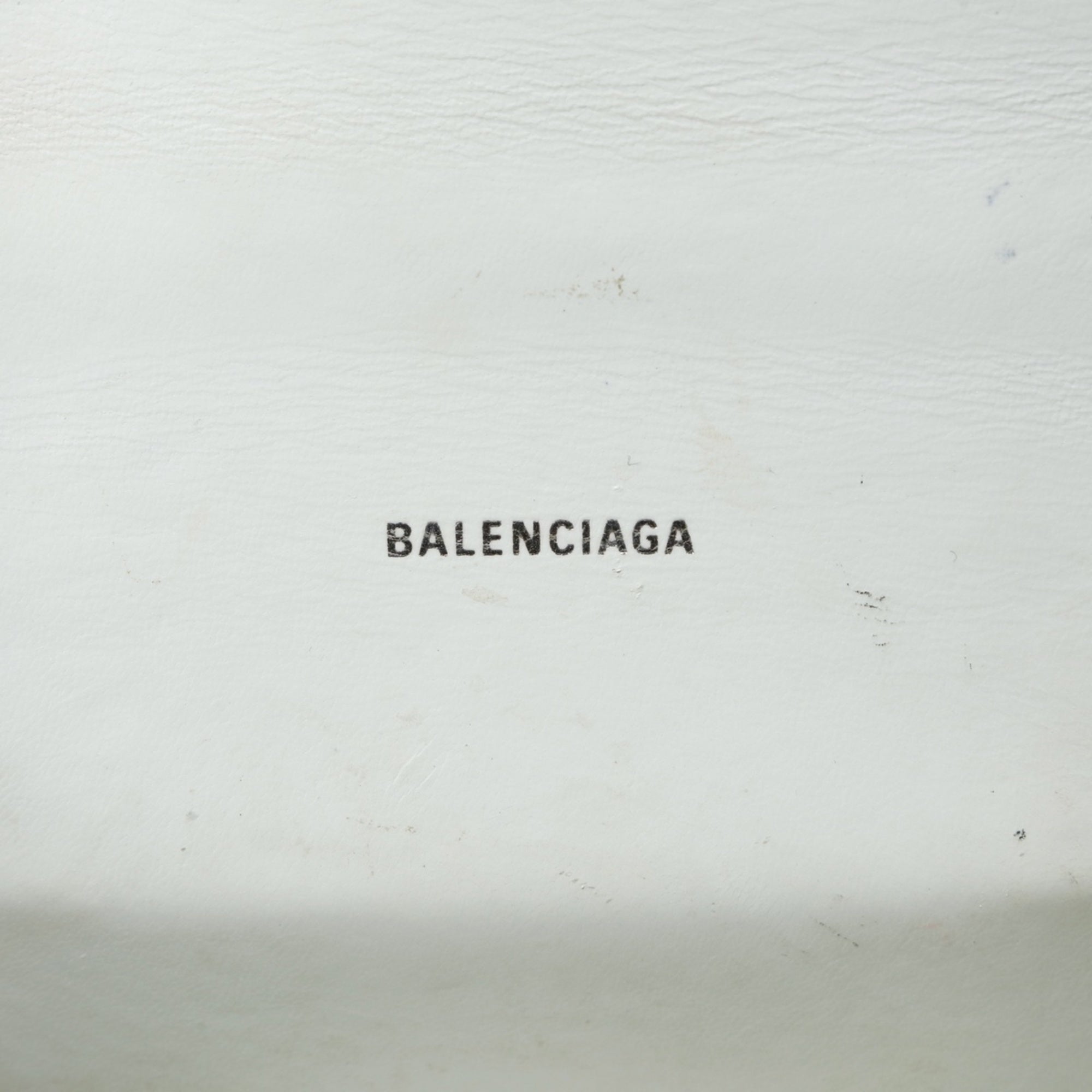 Balenciaga White Leather Shoulder Bag (Pre-Owned)