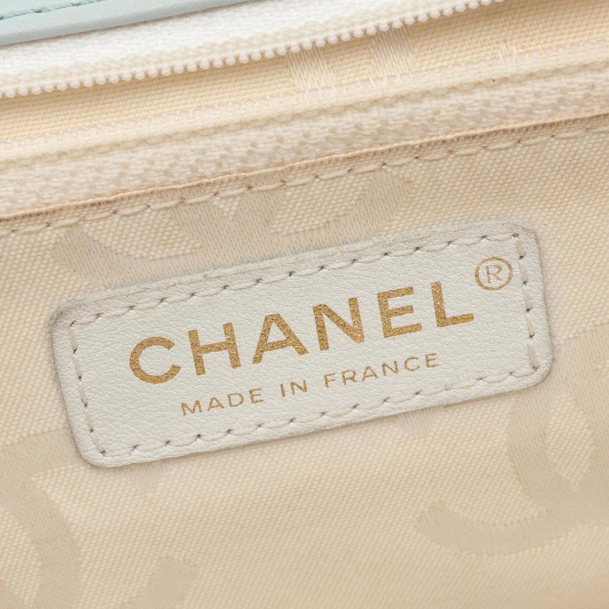 Chanel Blue Leather Handbag (Pre-Owned)