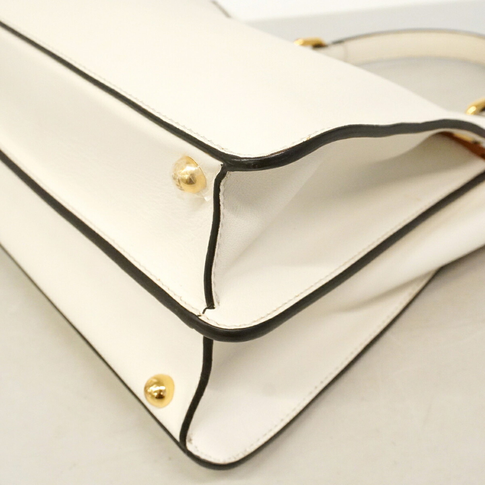 Fendi White Leather Handbag (Pre-Owned)
