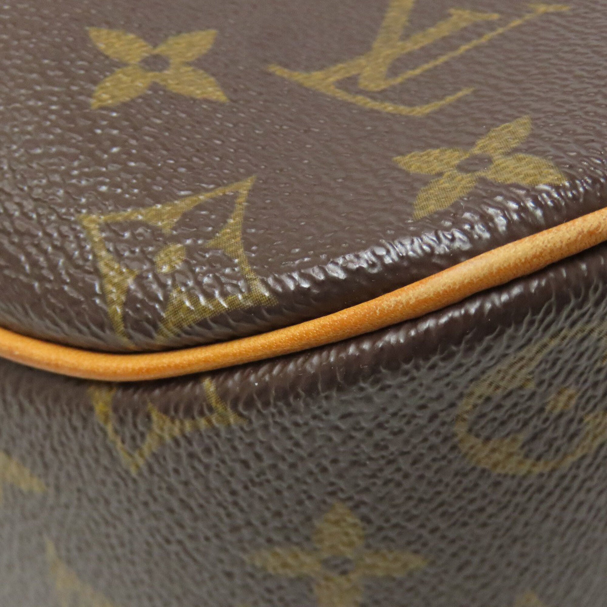 Louis Vuitton Brown Monogram Monogram Canvas Shoulder Bag (Pre-Owned)