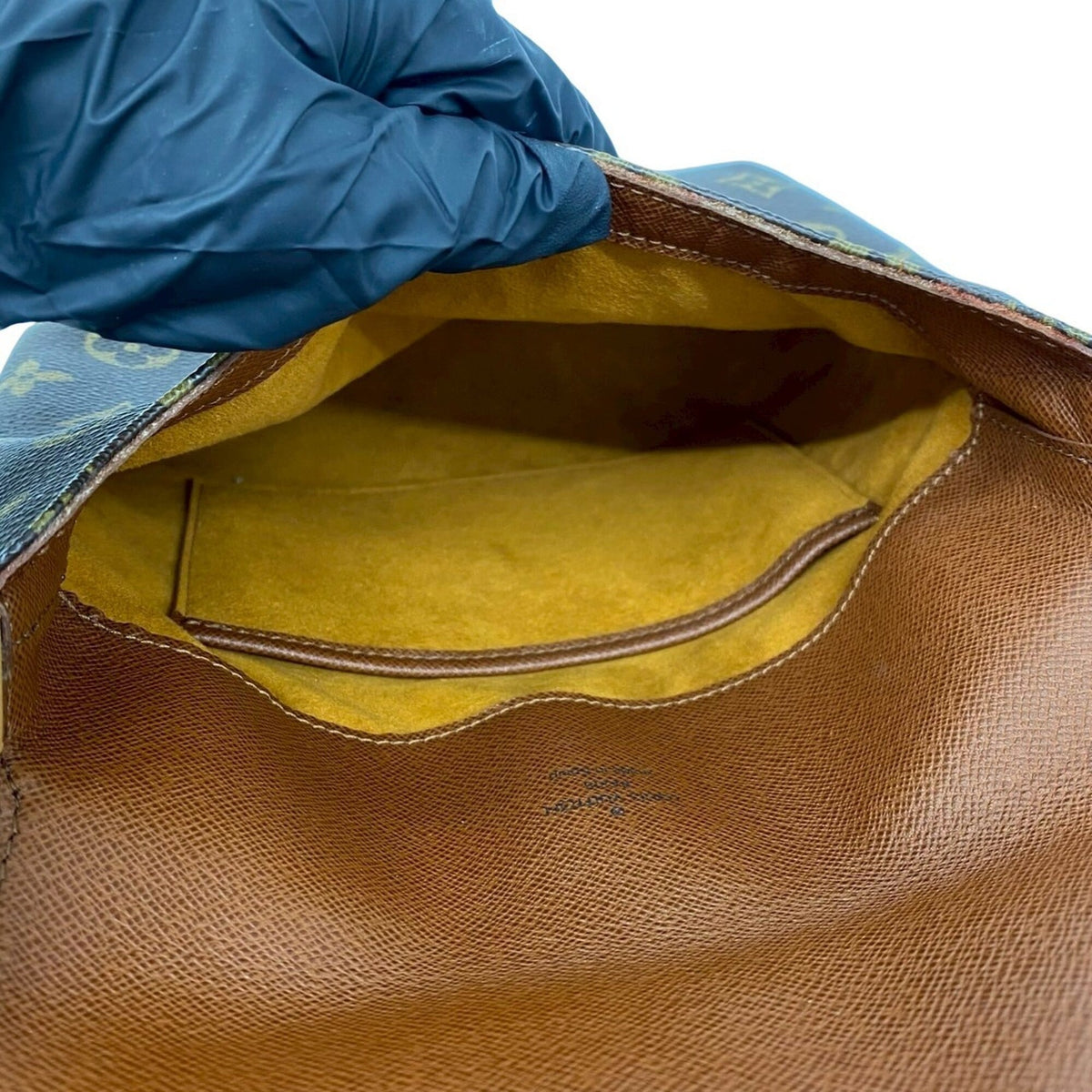 Louis Vuitton Brown Leather Pvc Pochette Shoulder Bag (Pre-Owned)