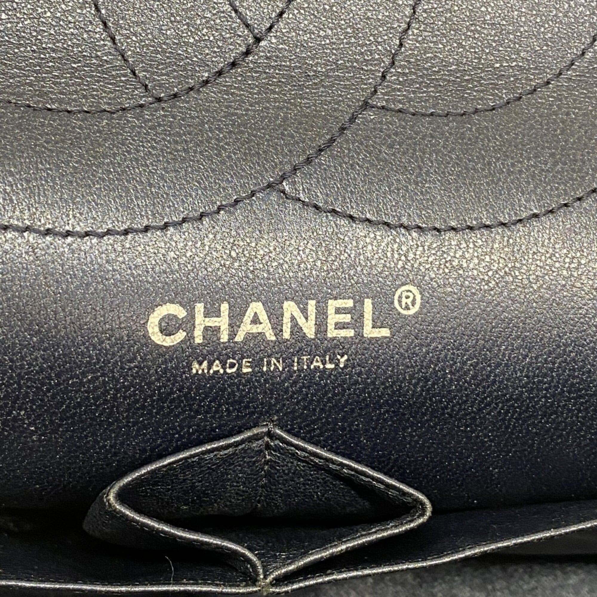 Chanel Metallic Navy Leather Shoulder Bag (Pre-Owned)