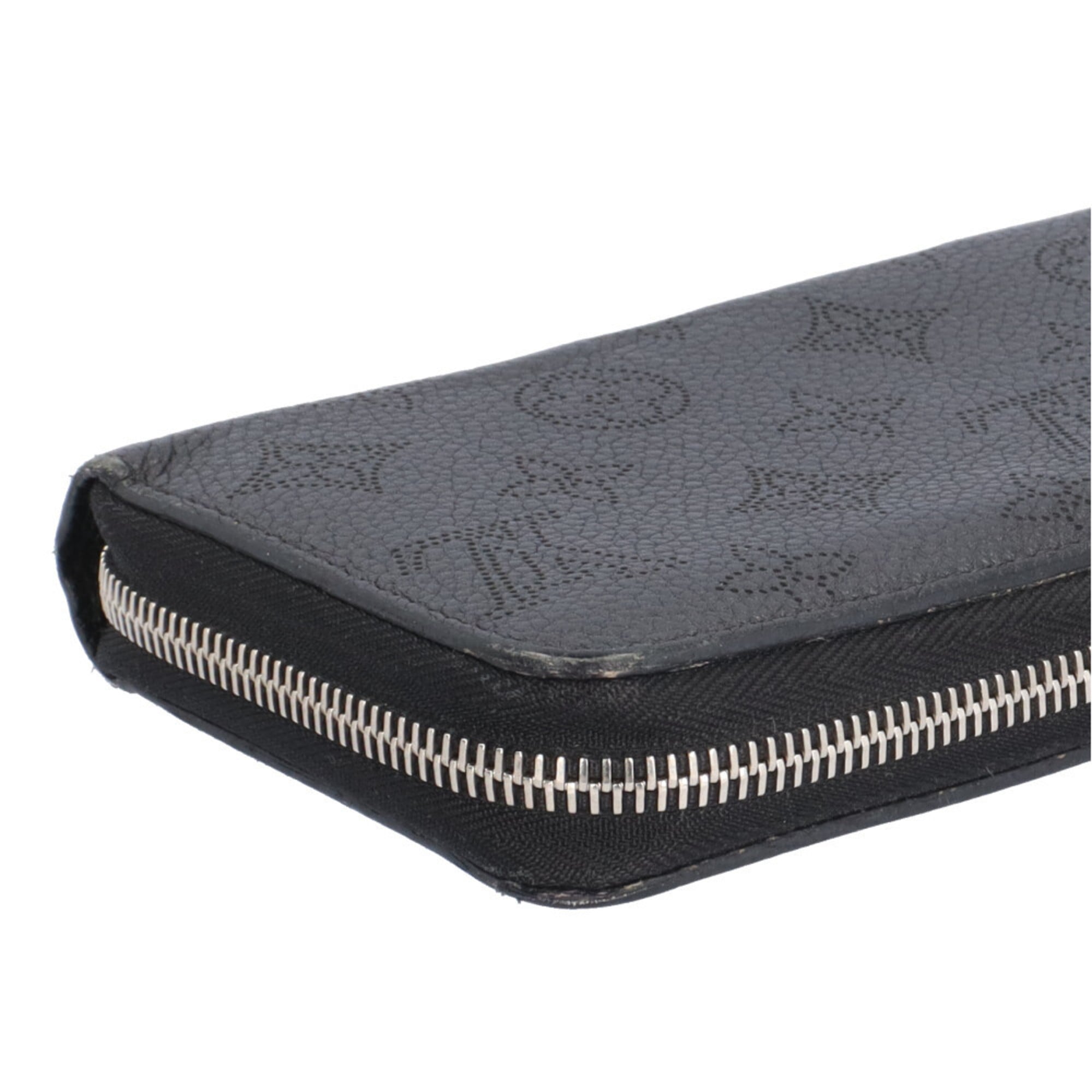 Louis Vuitton Black Mahina Leather Long Wallet (Bi-Fold) (Pre-Owned)