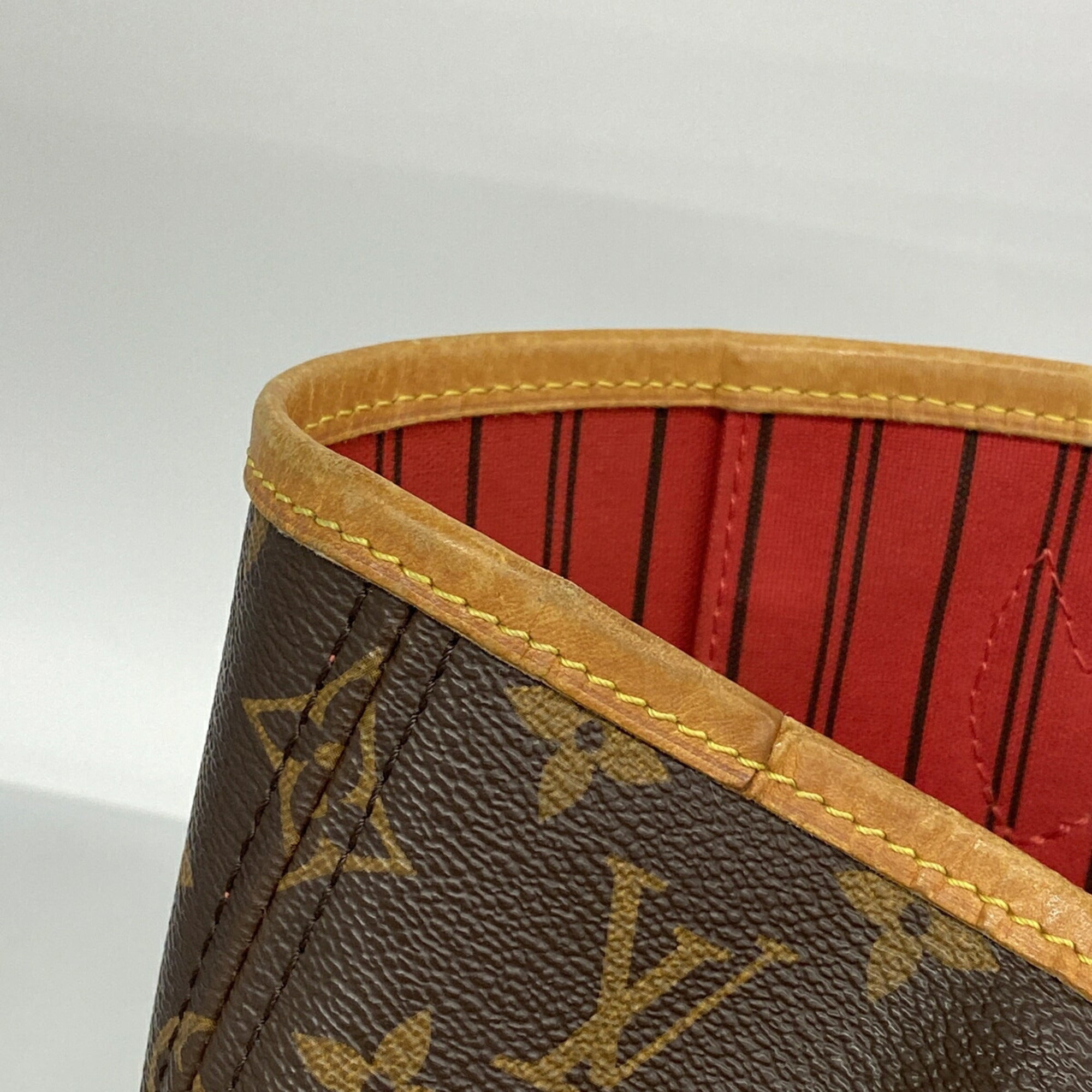Louis Vuitton Cerise Tote Bag (Pre-Owned)