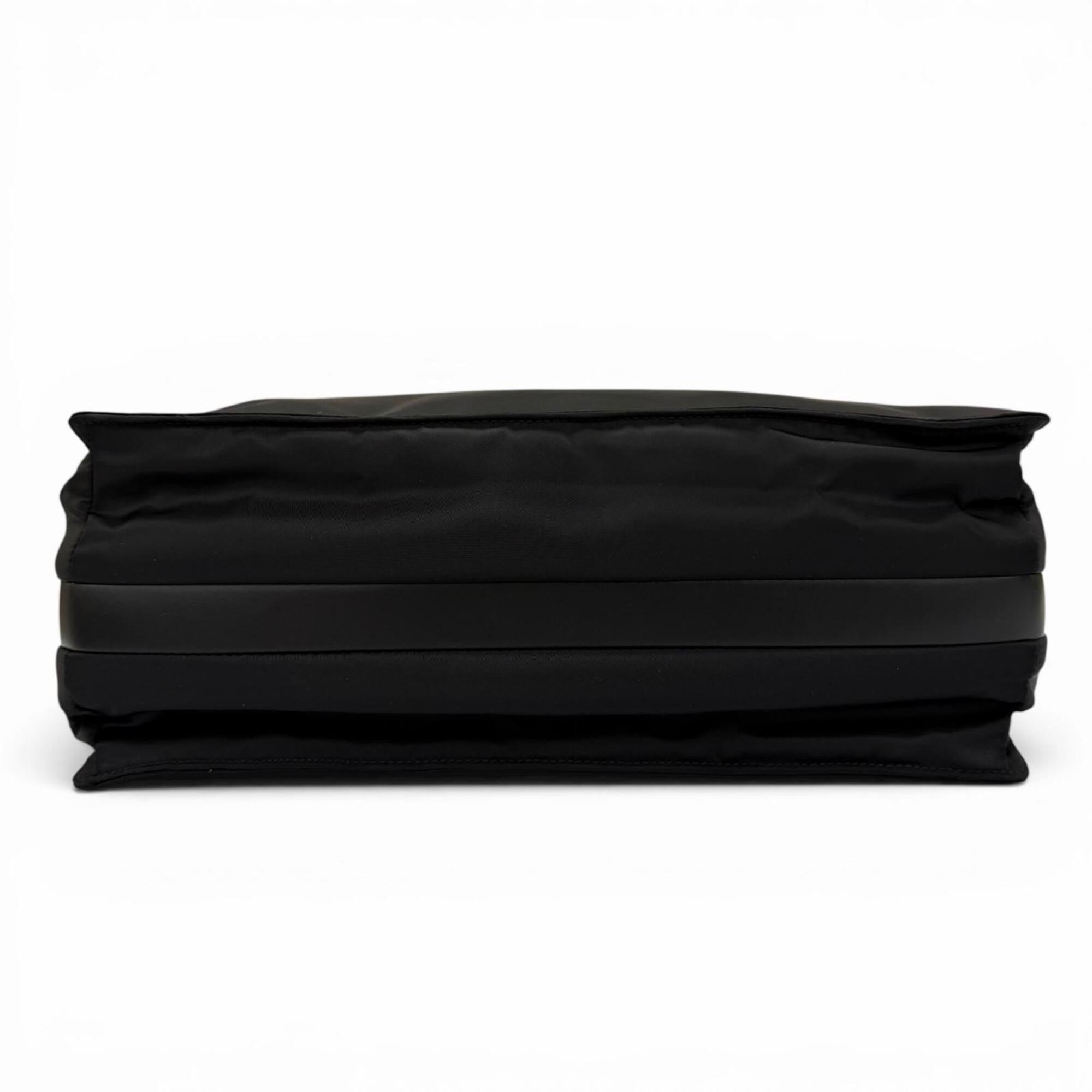 Prada Black Leather Shoulder Bag (Pre-Owned)