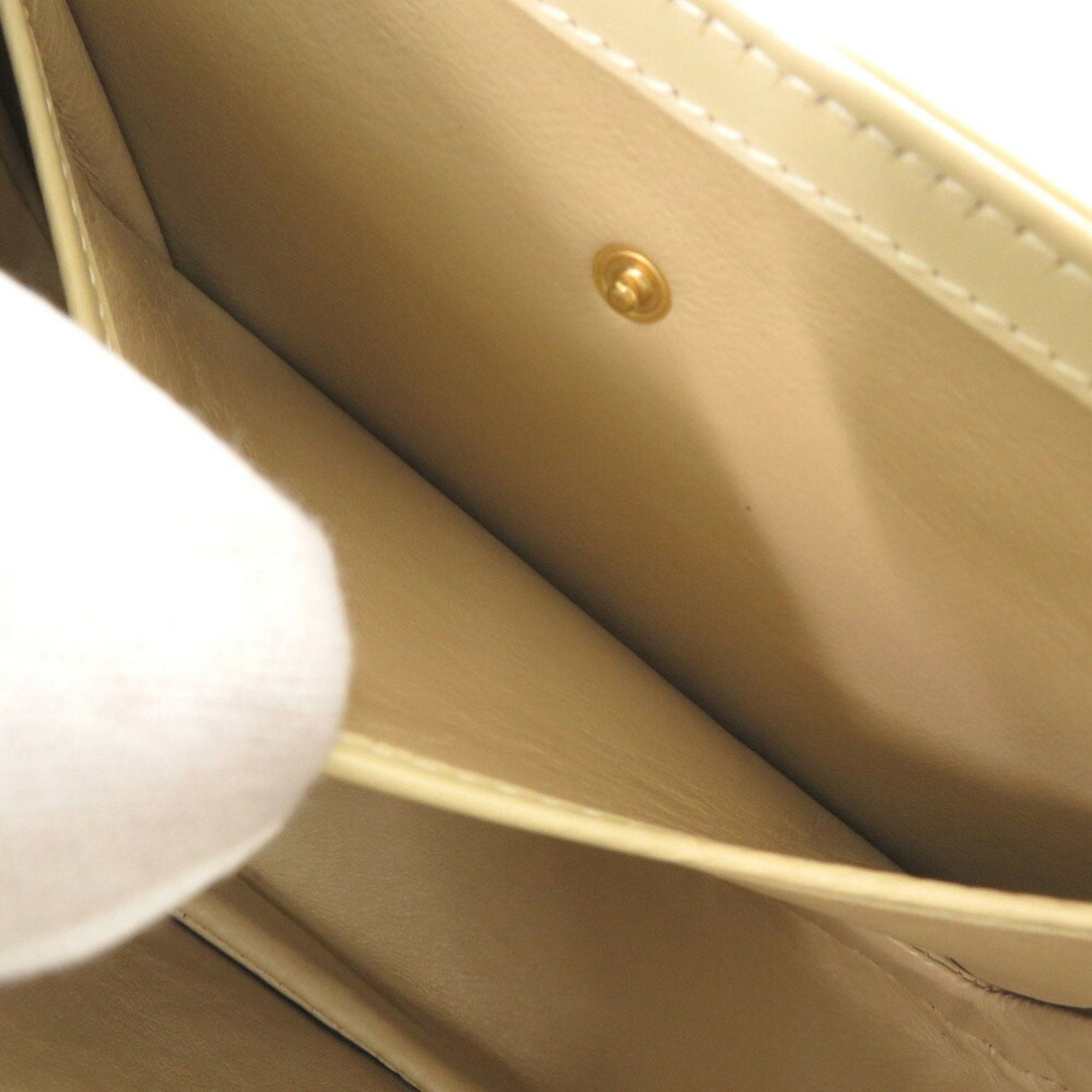 Gucci White Leather Handbag (Pre-Owned)