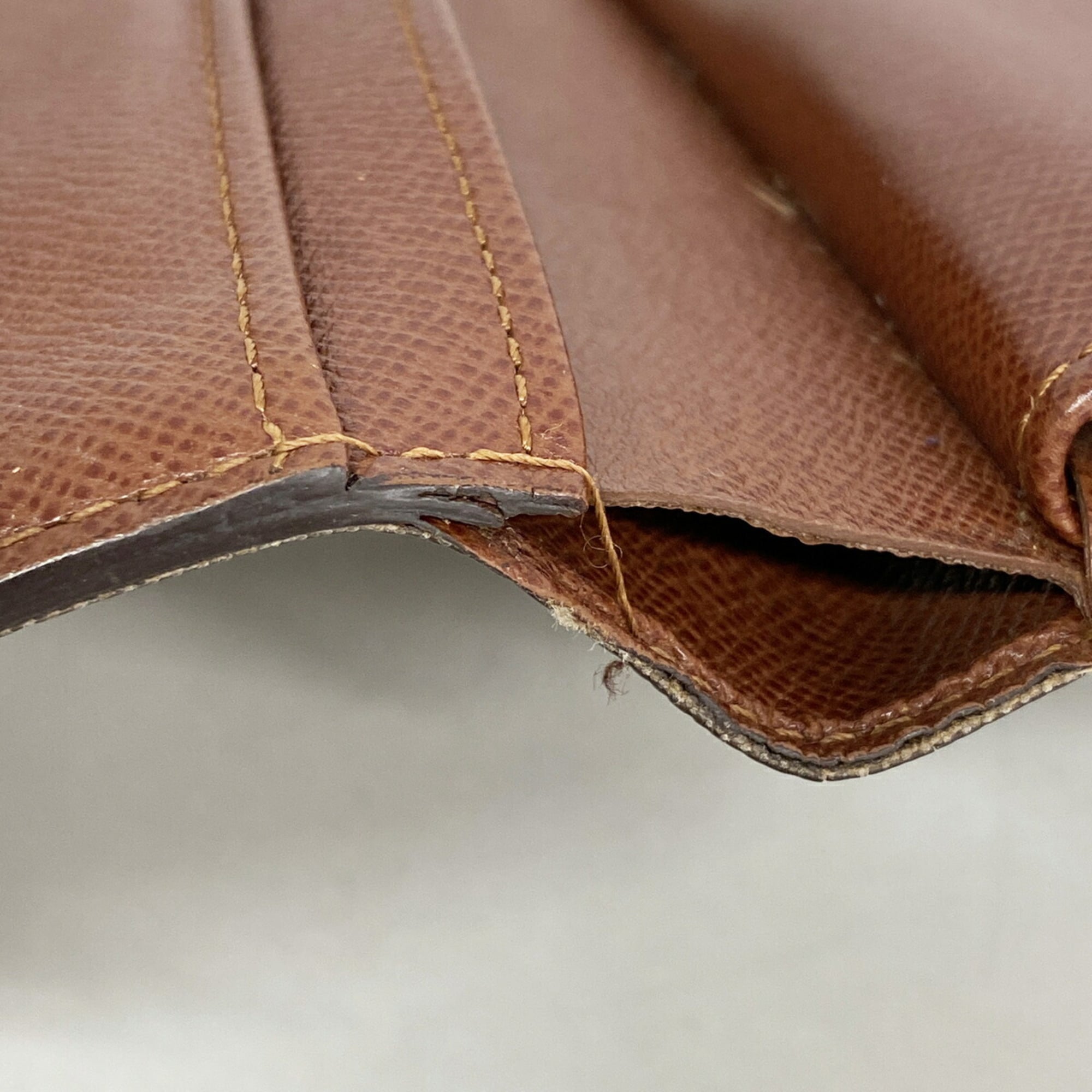 Louis Vuitton Brown Wallet (Bi-Fold) (Pre-Owned)