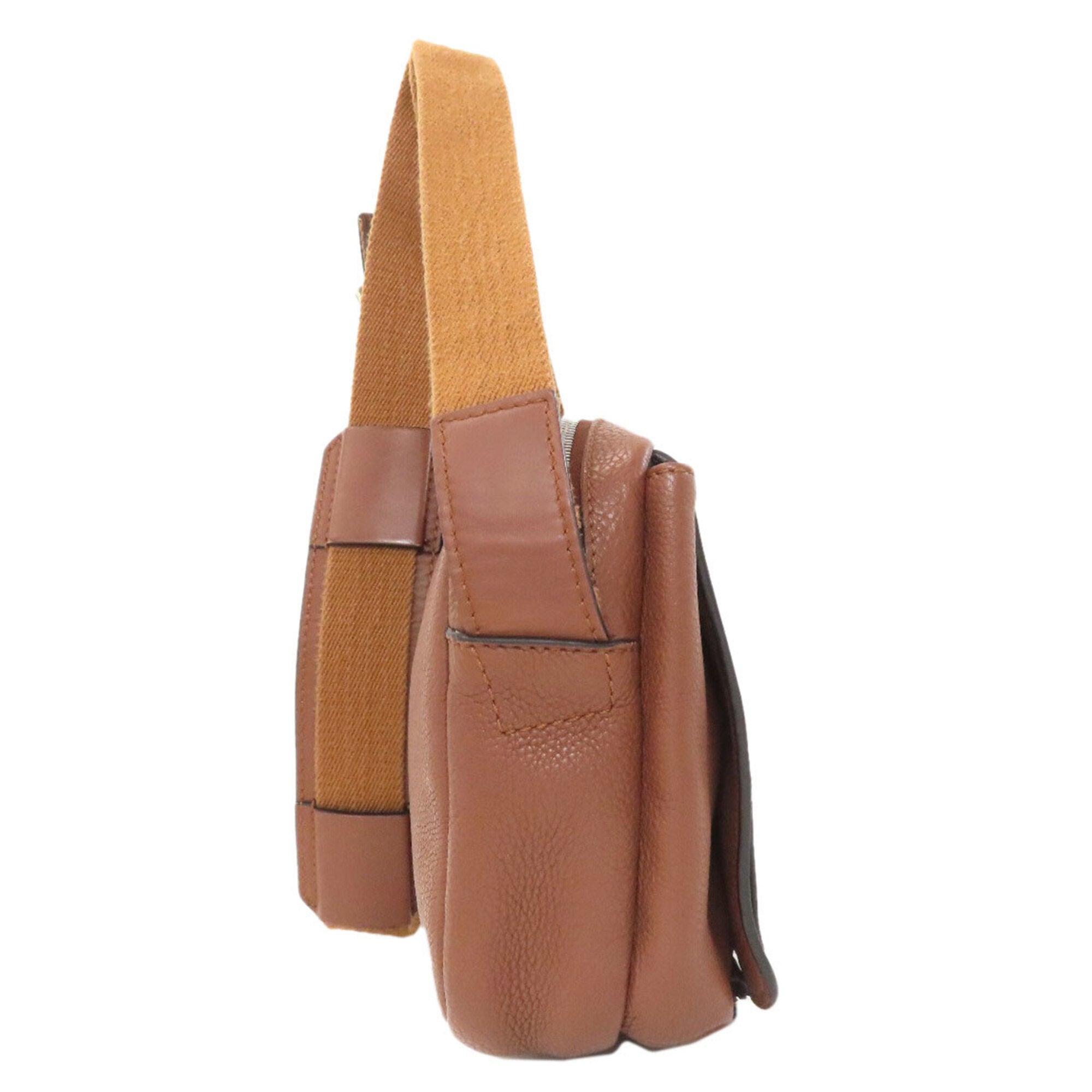Loewe Brown Leather Shoulder Bag (Pre-Owned)