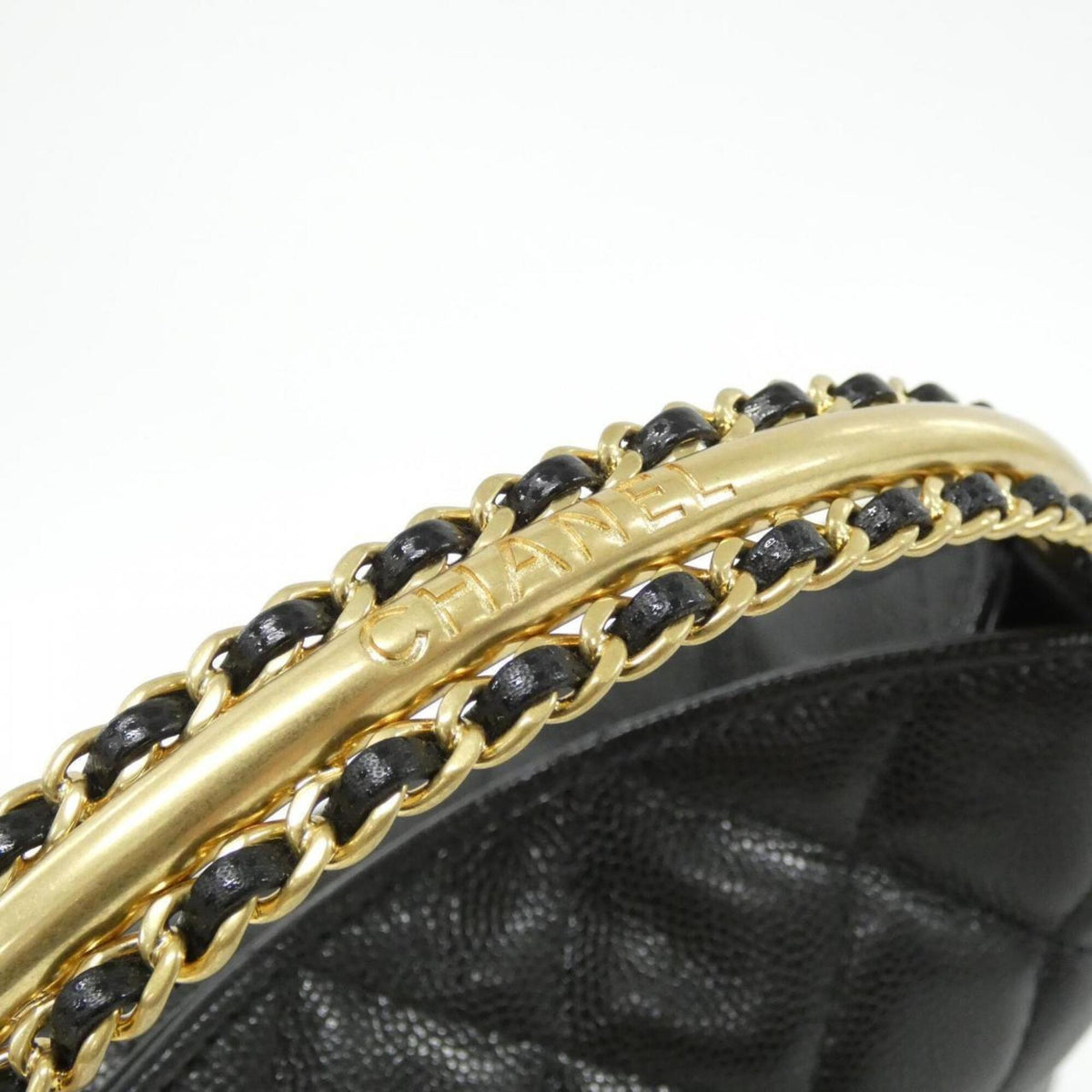 Chanel Black Grained Calfskin Handbag Shoulder Bag (Pre-Owned)