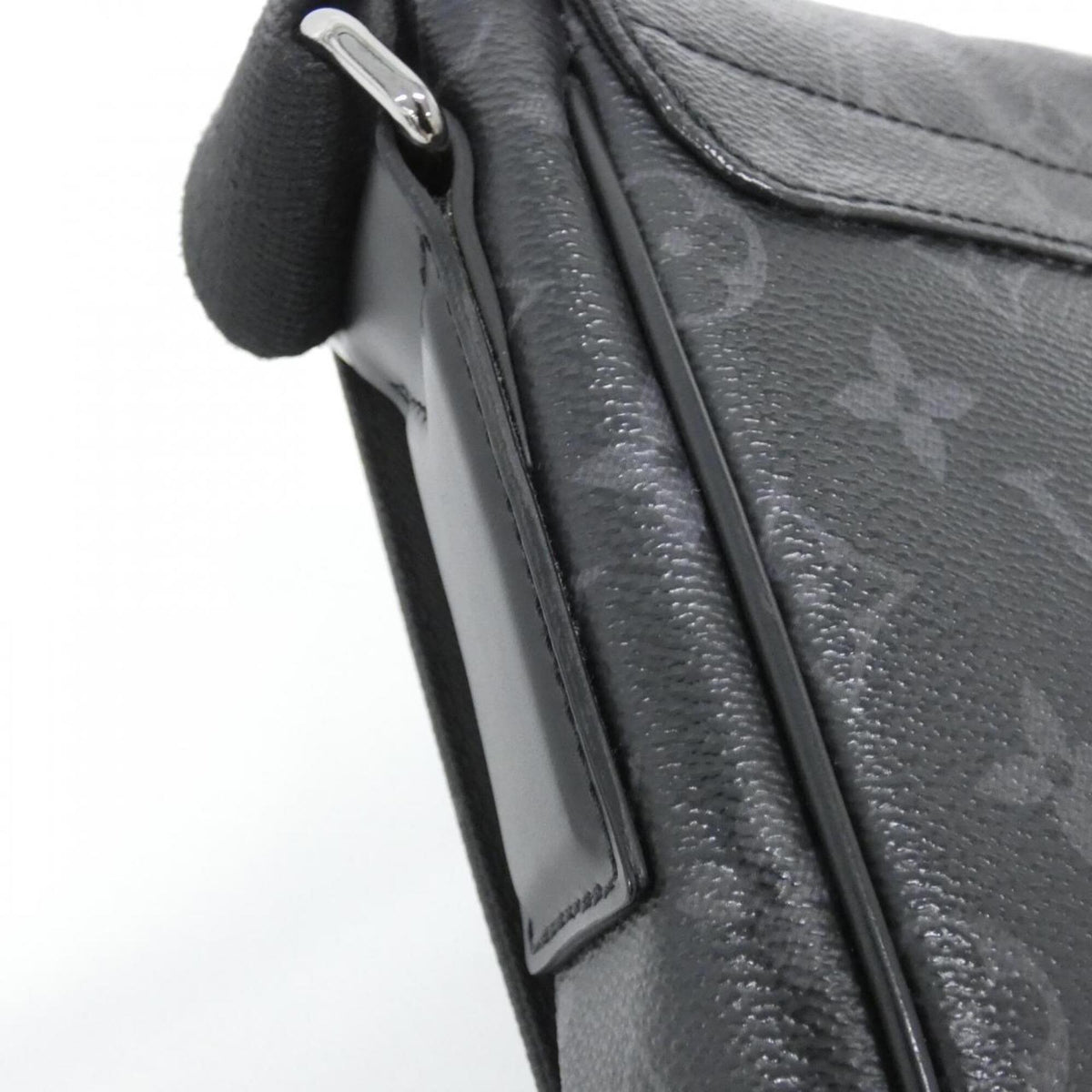 Louis Vuitton Black Monogram Eclipse Monogram Eclipse Shoulder Bag (Pre-Owned)