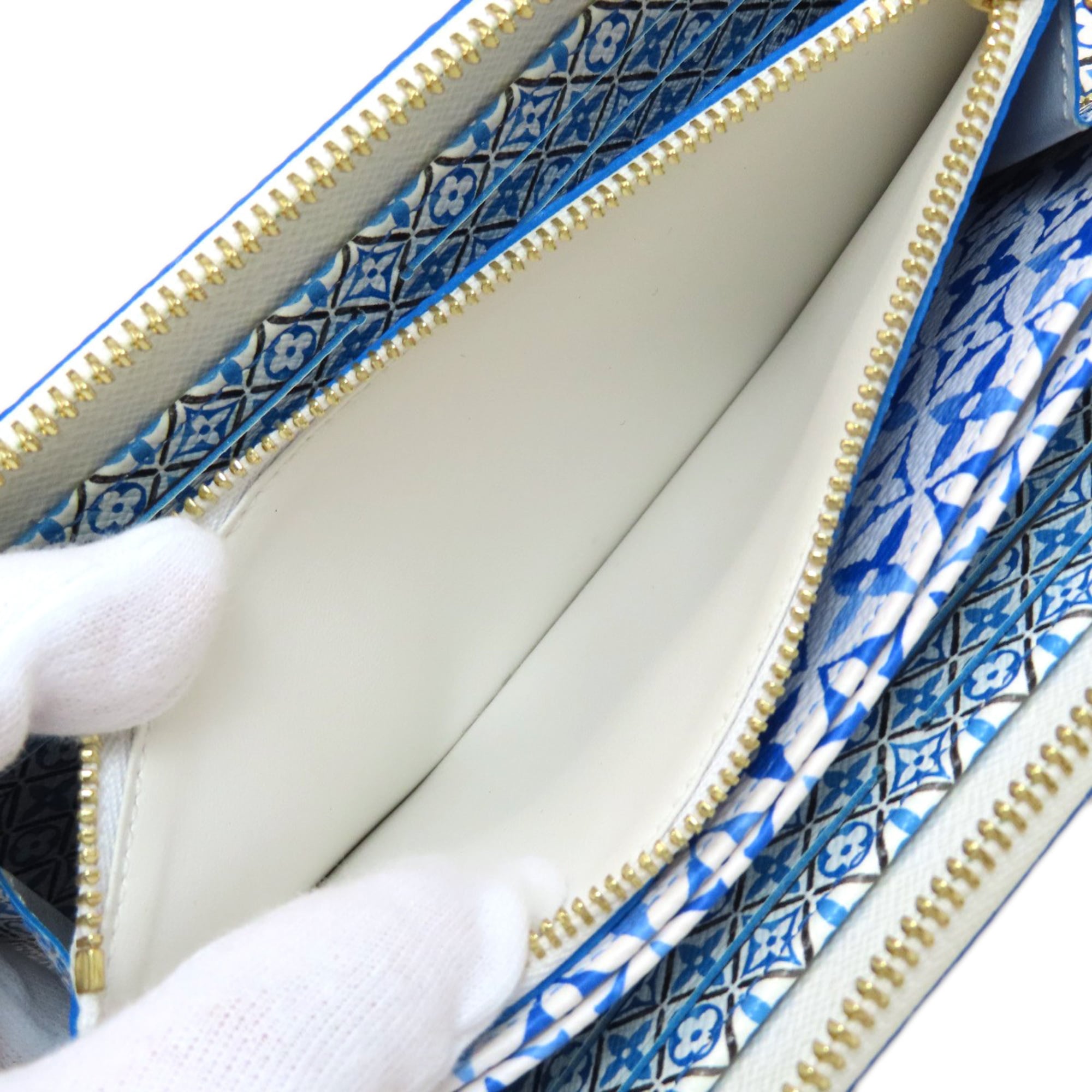 Louis Vuitton Blue White Monogram Long Wallet (Bi-Fold) (Pre-Owned)