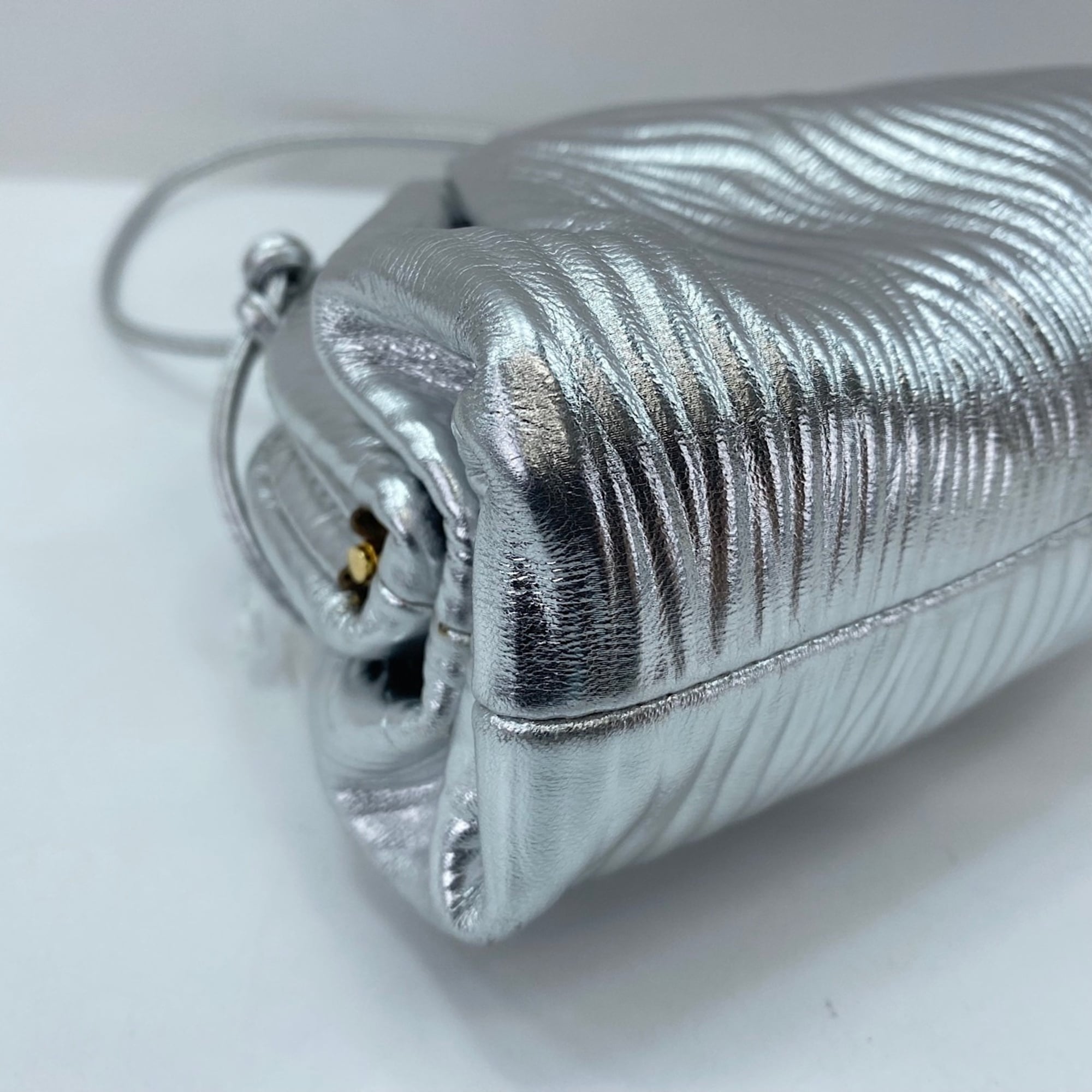 Bottega Veneta Silver Pouch (Pre-Owned)