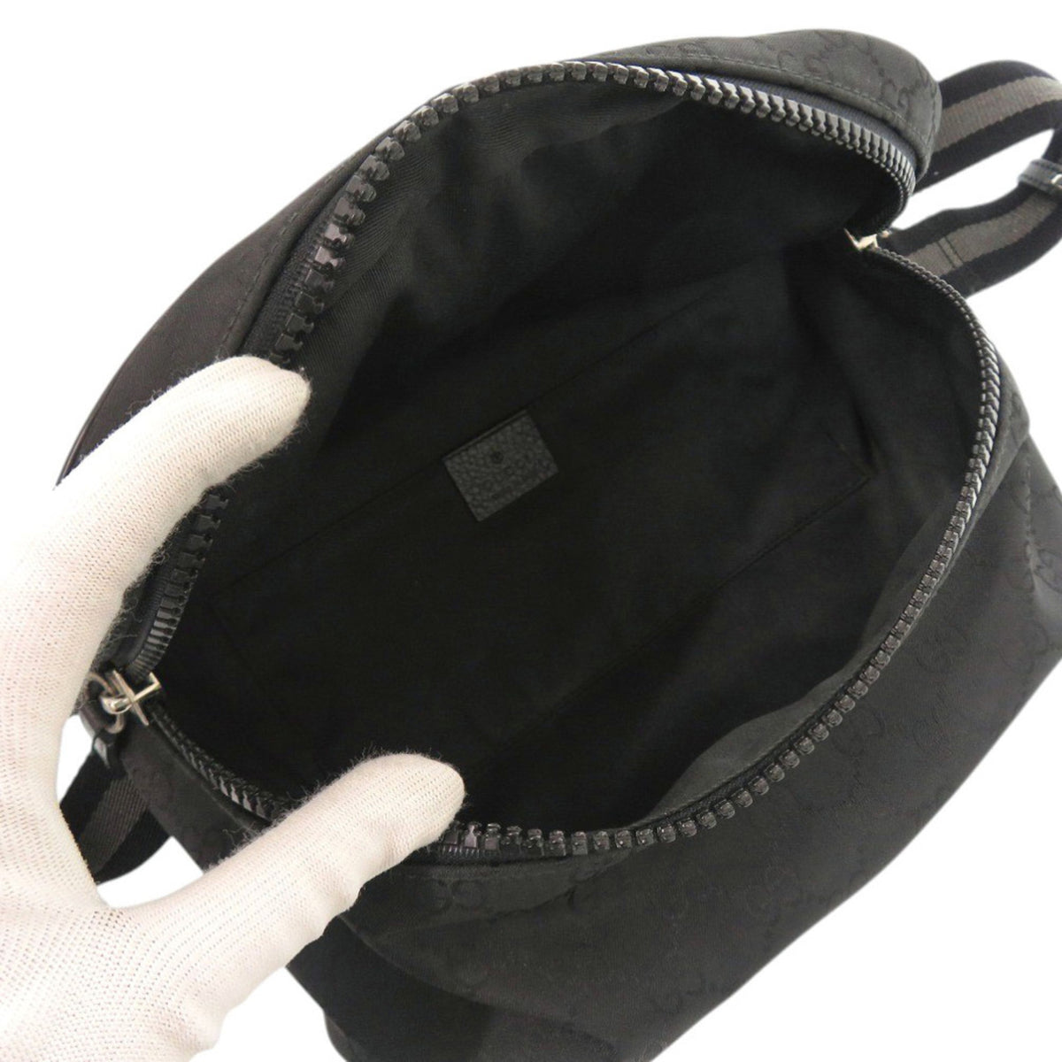 Gucci Black Nylon Fanny Pack (Pre-Owned)