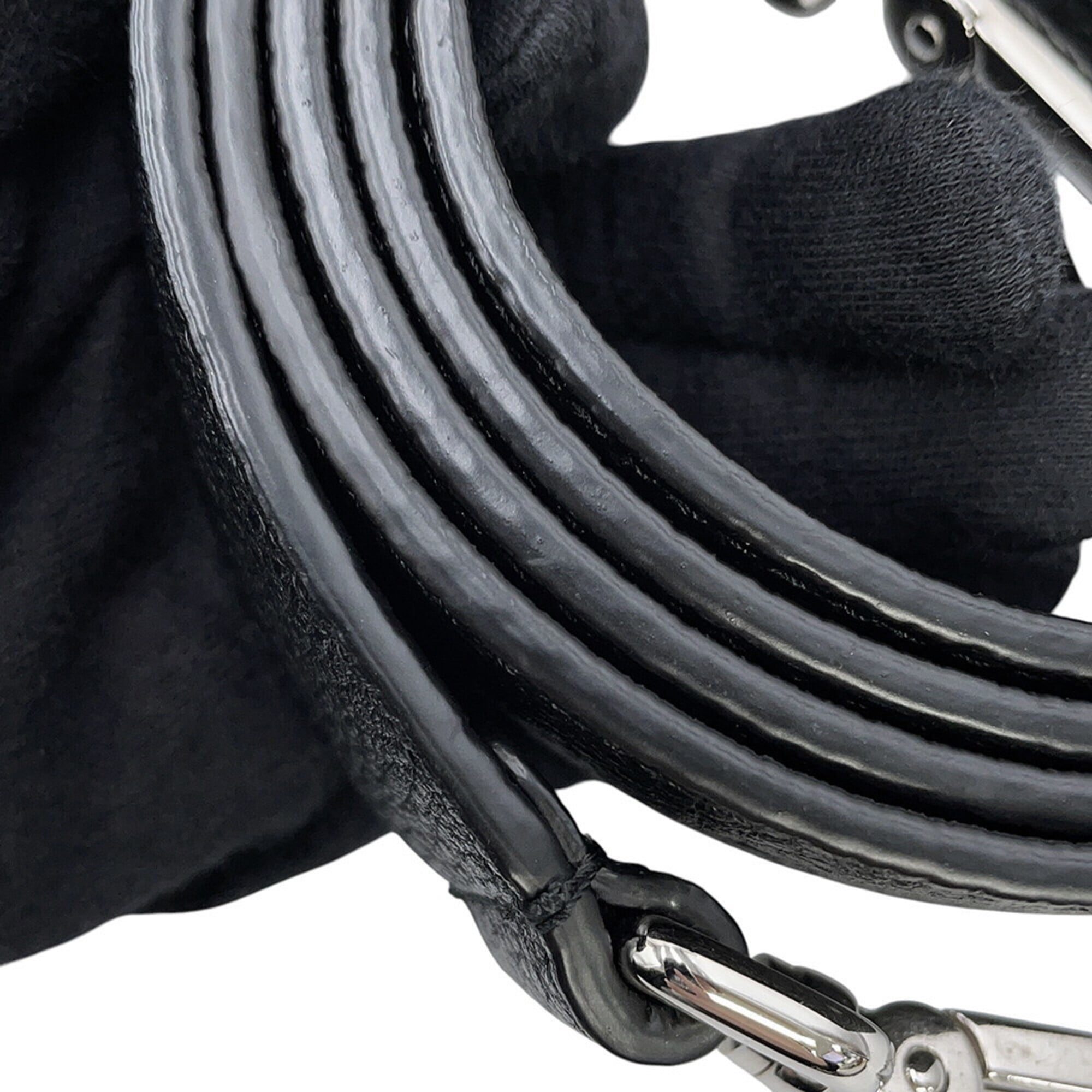 Fendi Selleria Black Leather Handbag Shoulder Bag (Pre-Owned)