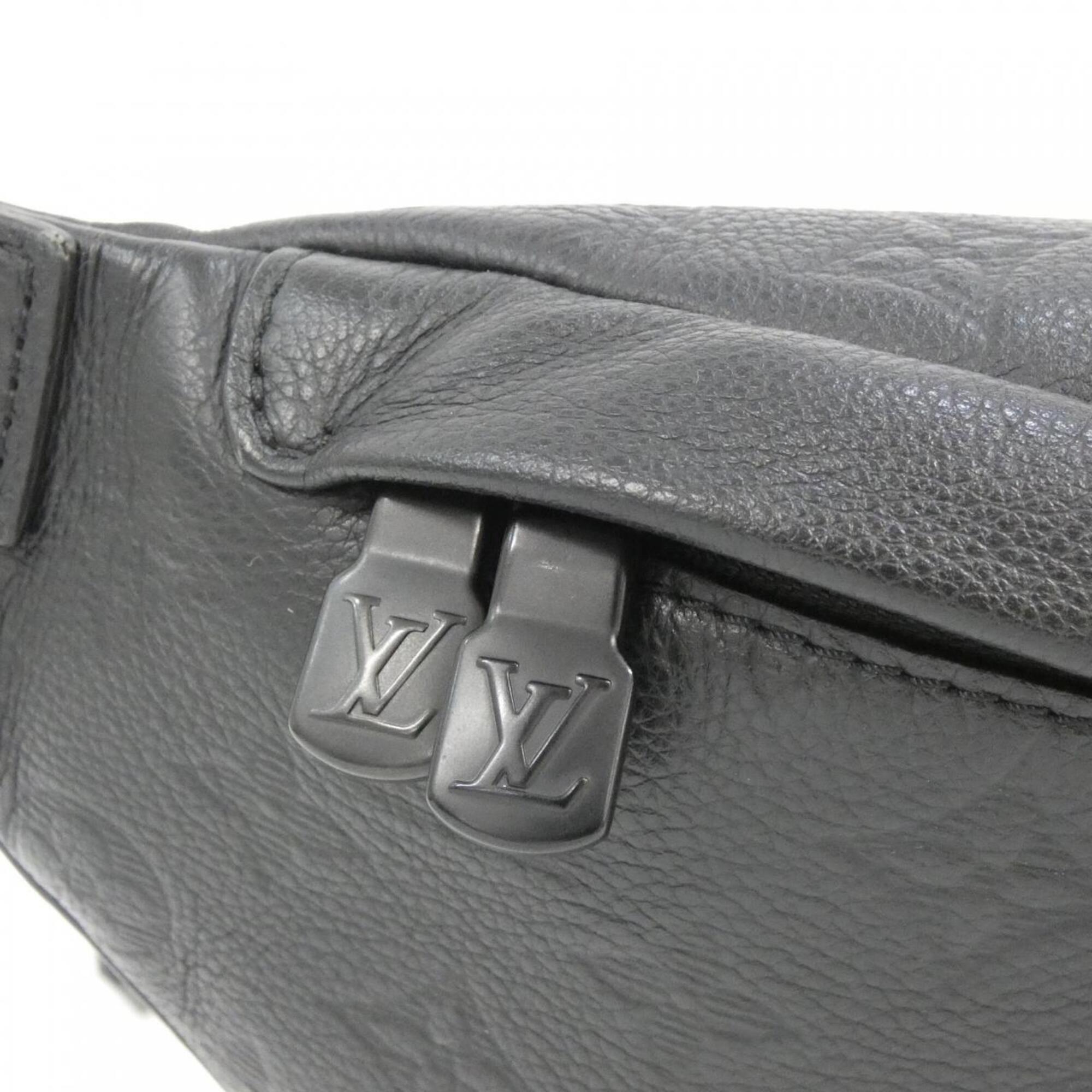 Louis Vuitton Black Monogram Leather Shoulder Bag (Pre-Owned)