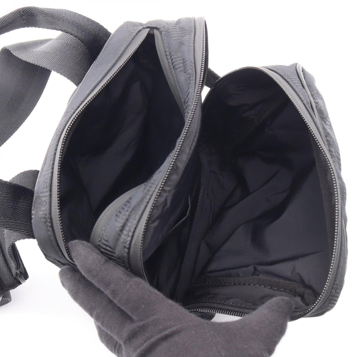 Burberry Black Nylon Crossbody Bag Handbag Shoulder Bag (Pre-Owned)