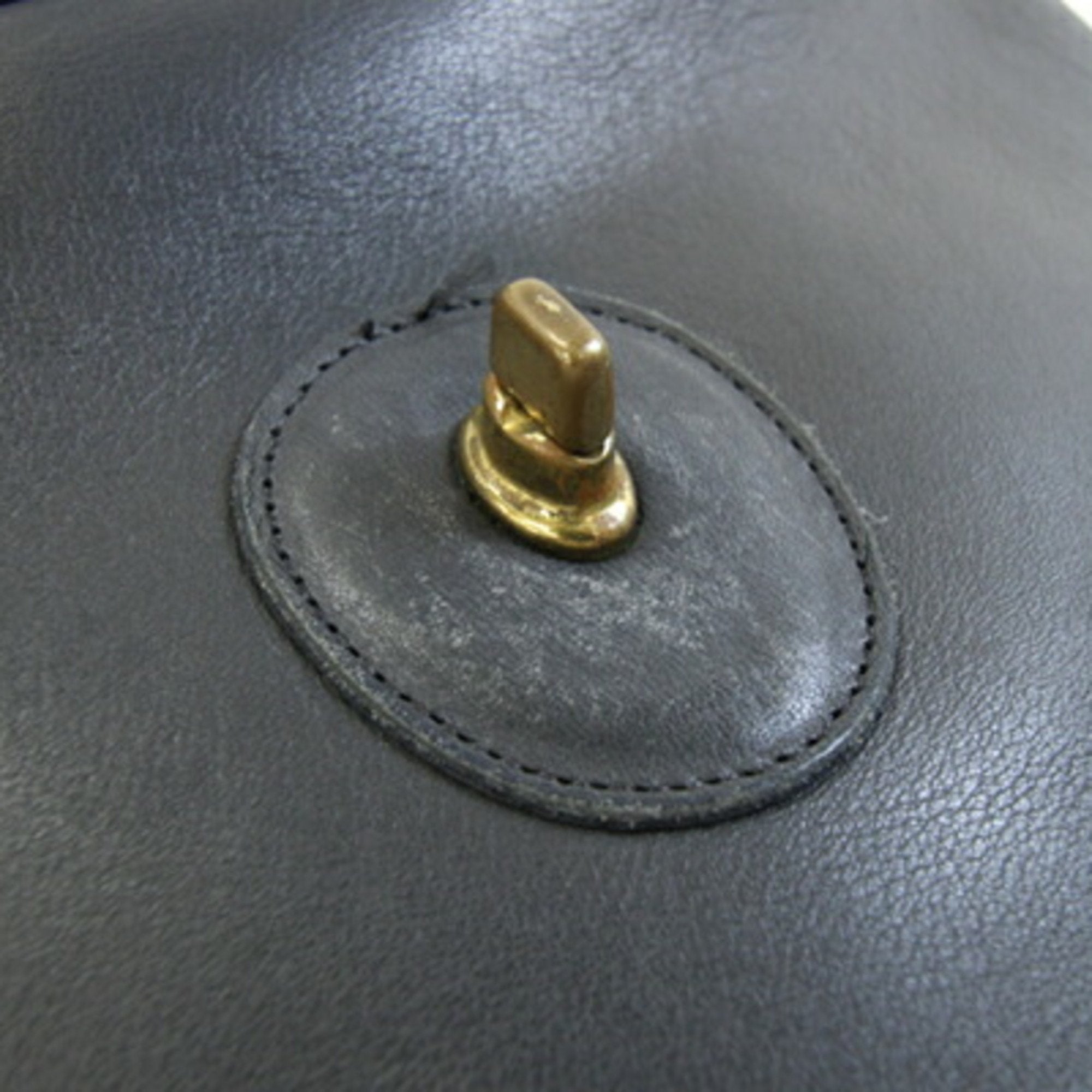 Coach Black Leather Shoulder Bag (Pre-Owned)