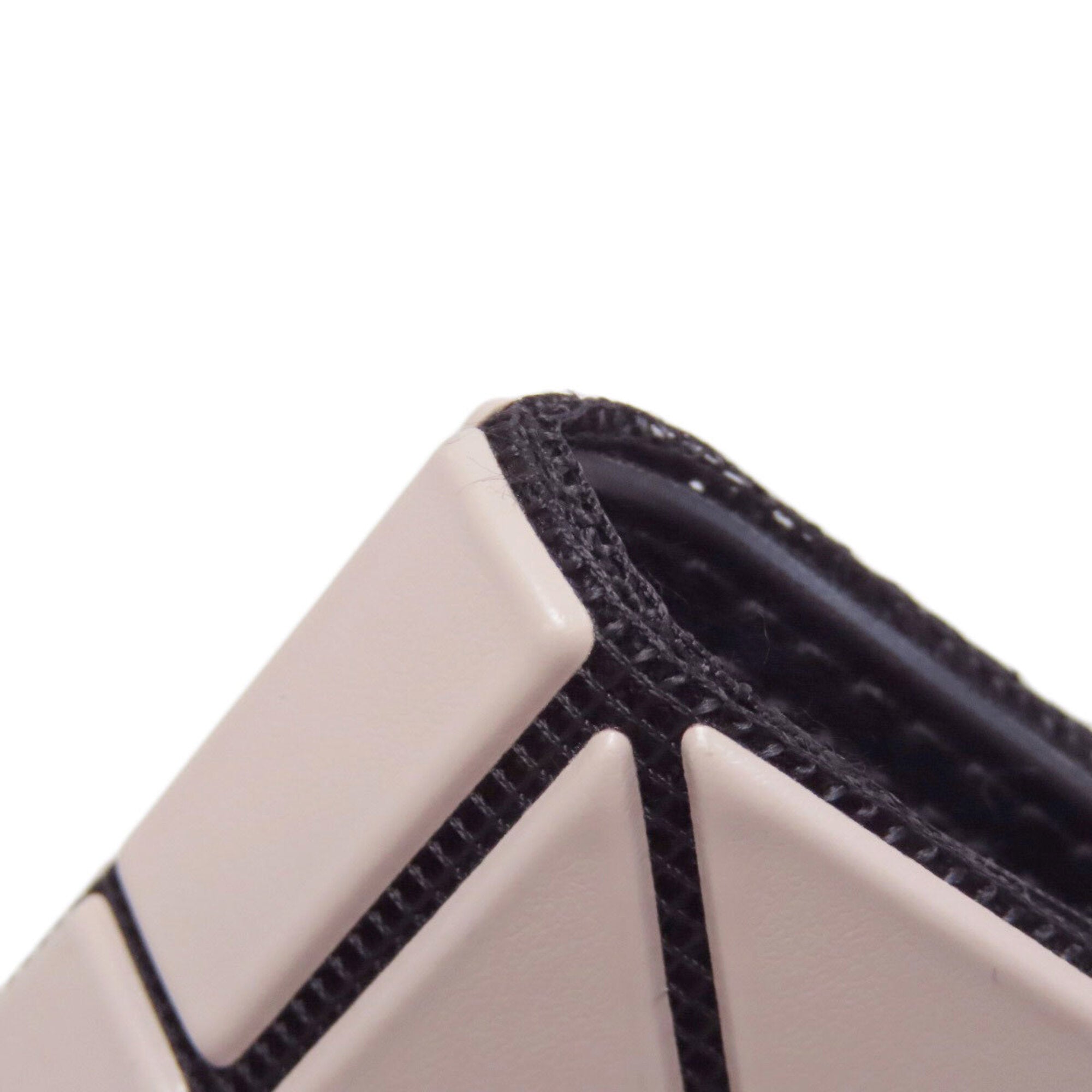 Issey Miyake Beige Polyester Vinyl Coin Purse/Coin Case (Pre-Owned)