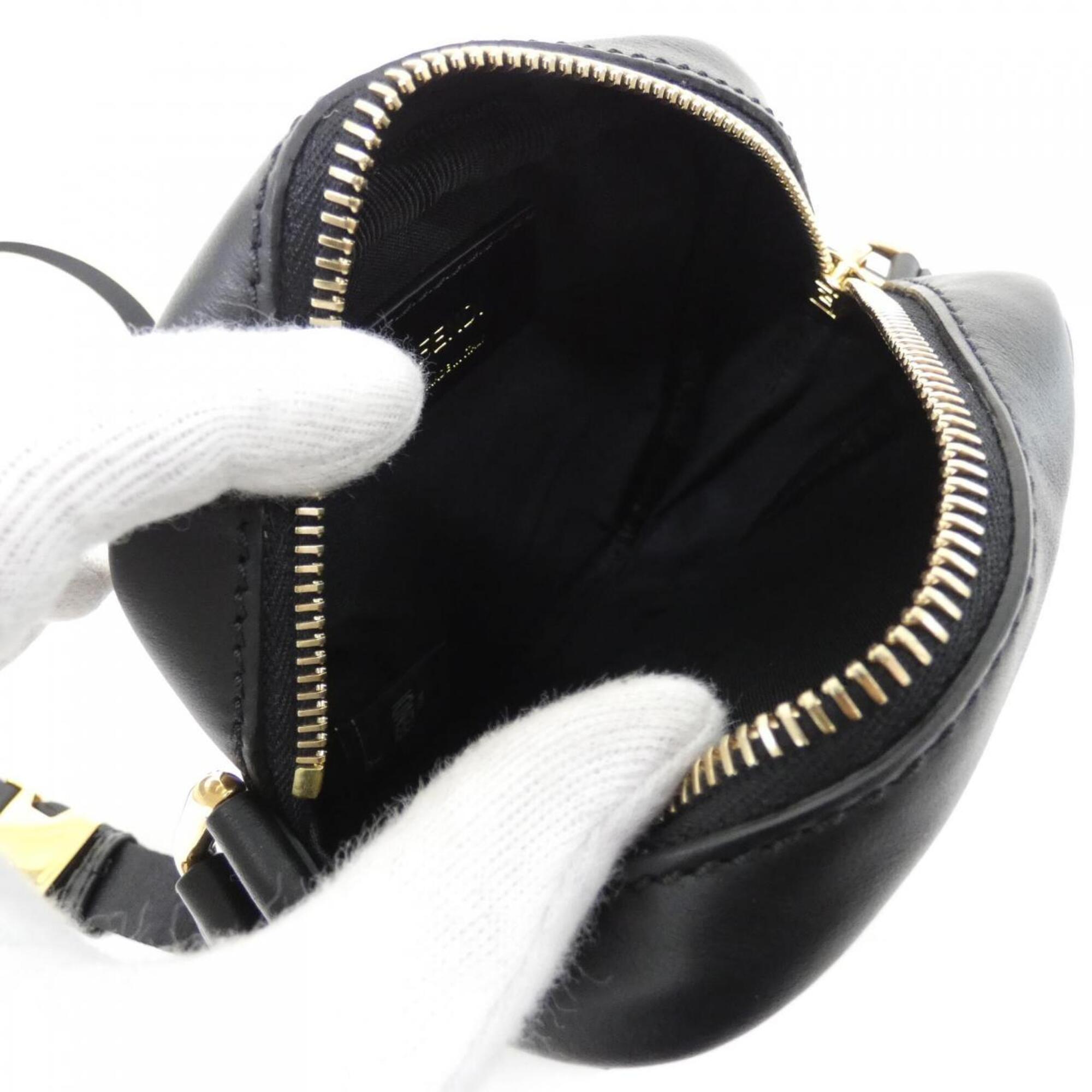 Fendi Black Leather Shoulder Bag (Pre-Owned)