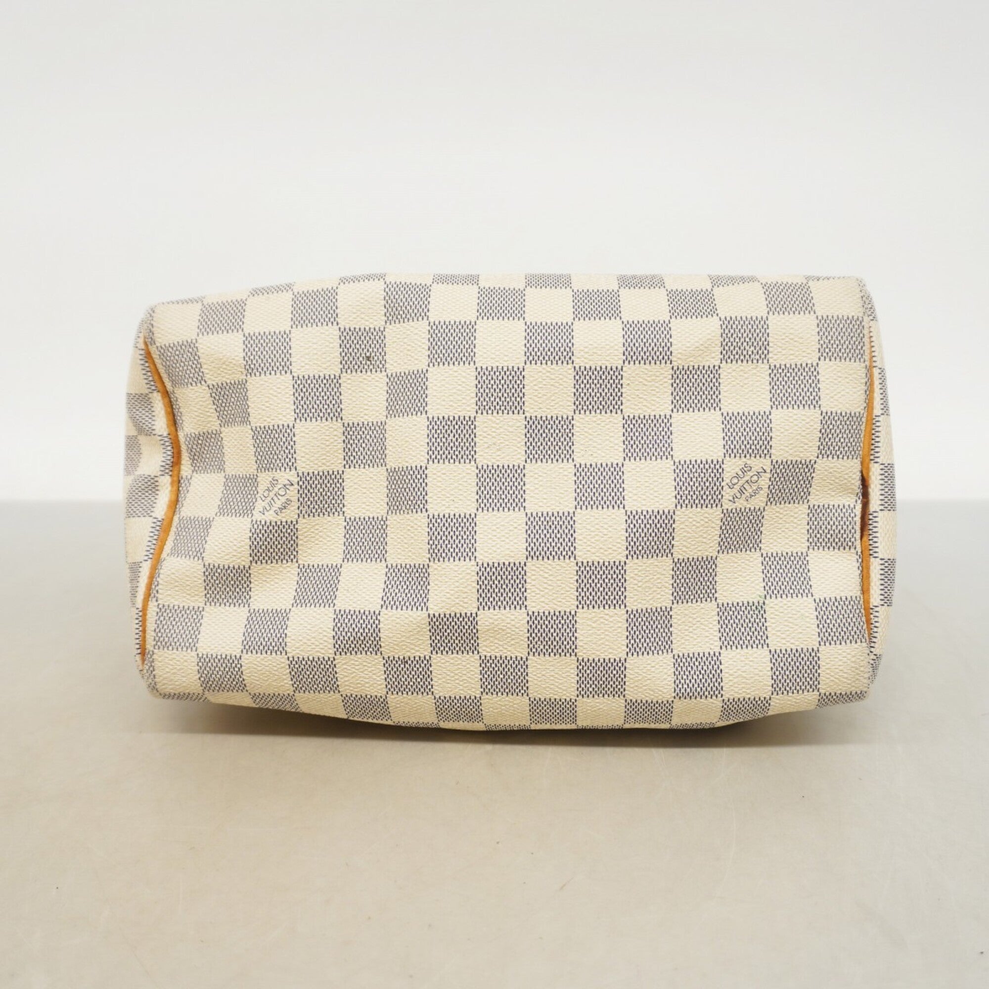 Louis Vuitton White Handbag (Pre-Owned)