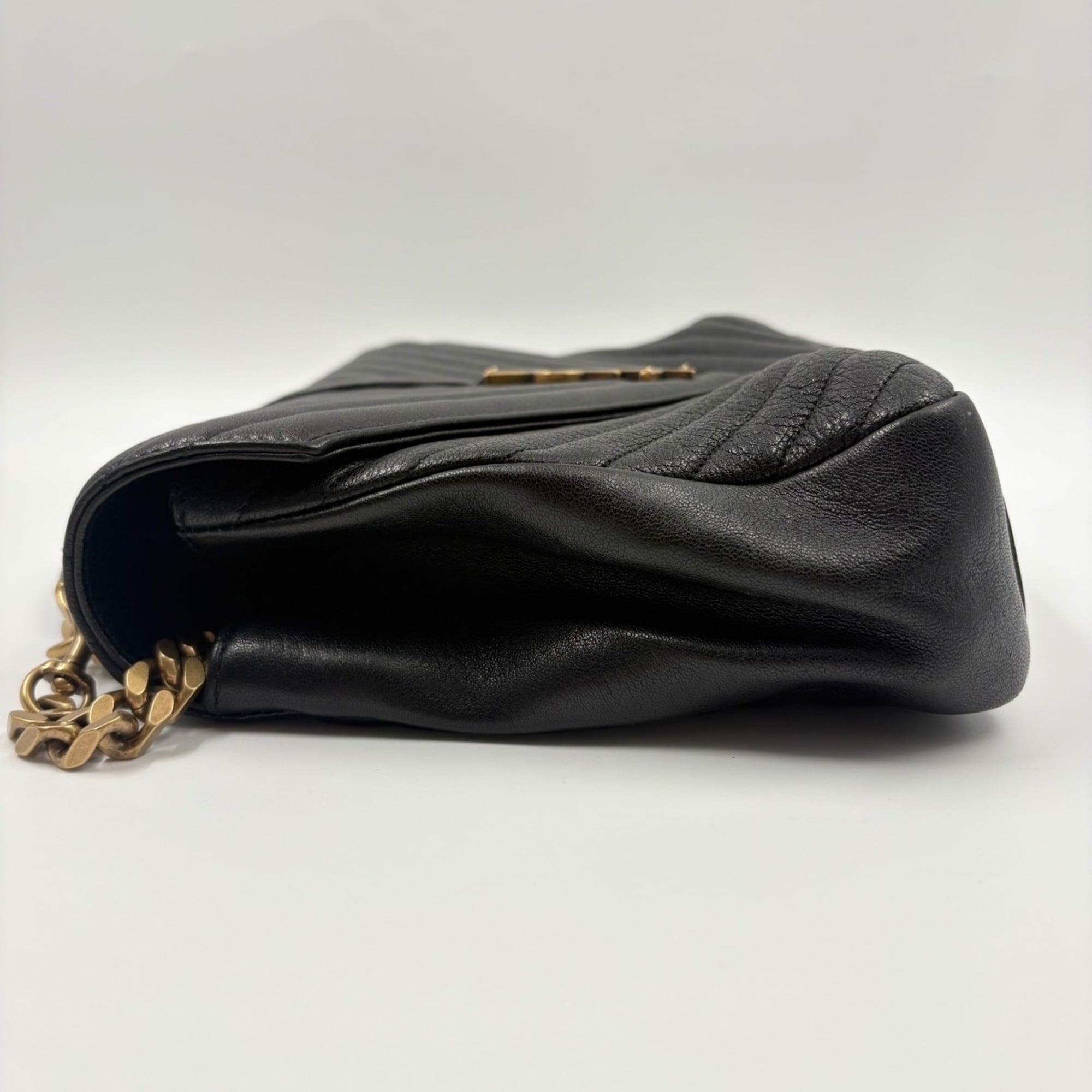 Yves Saint Laurent Black Handbag (Pre-Owned)