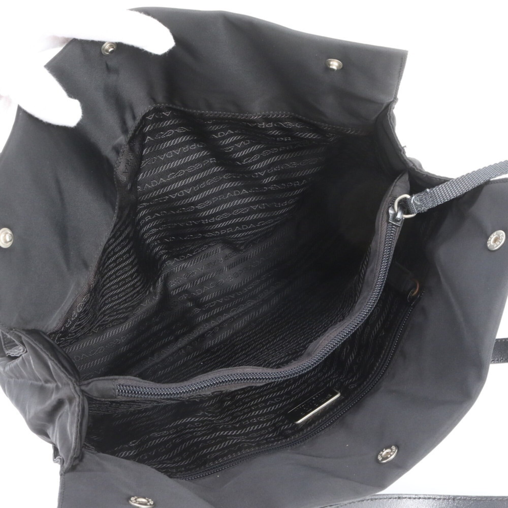Prada Black Leather Nylon Shoulder Bag Tote Bag (Pre-Owned)