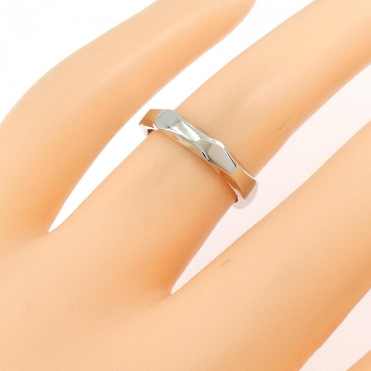 Bvlgari Platinum 950 Band Ring (Pre-Owned)