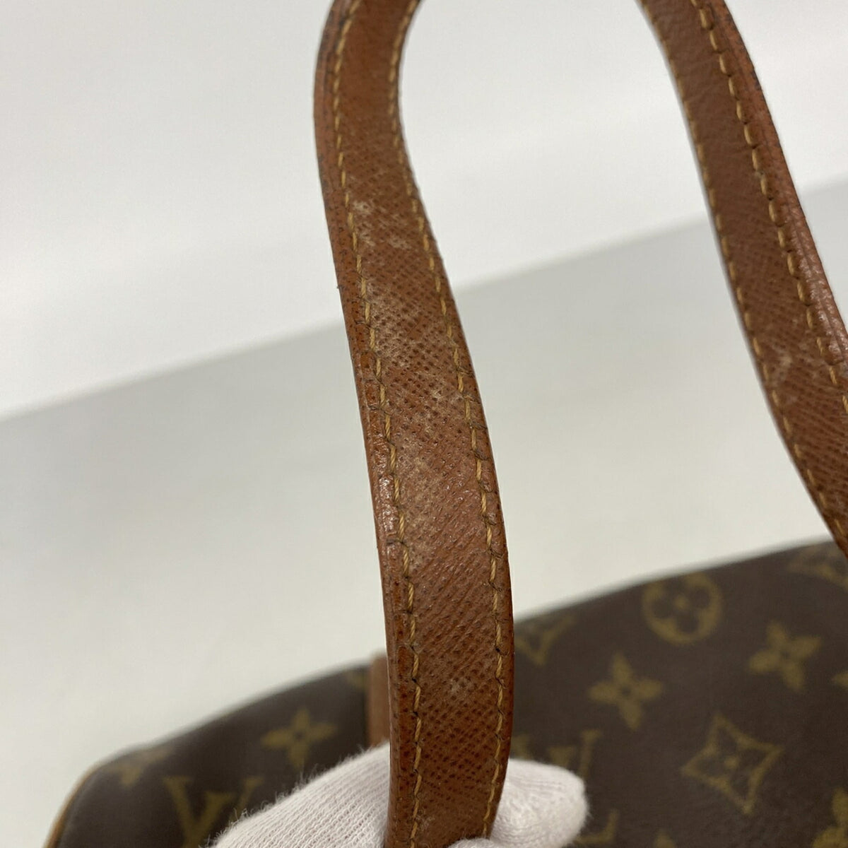 Louis Vuitton Brown Handbag (Pre-Owned)