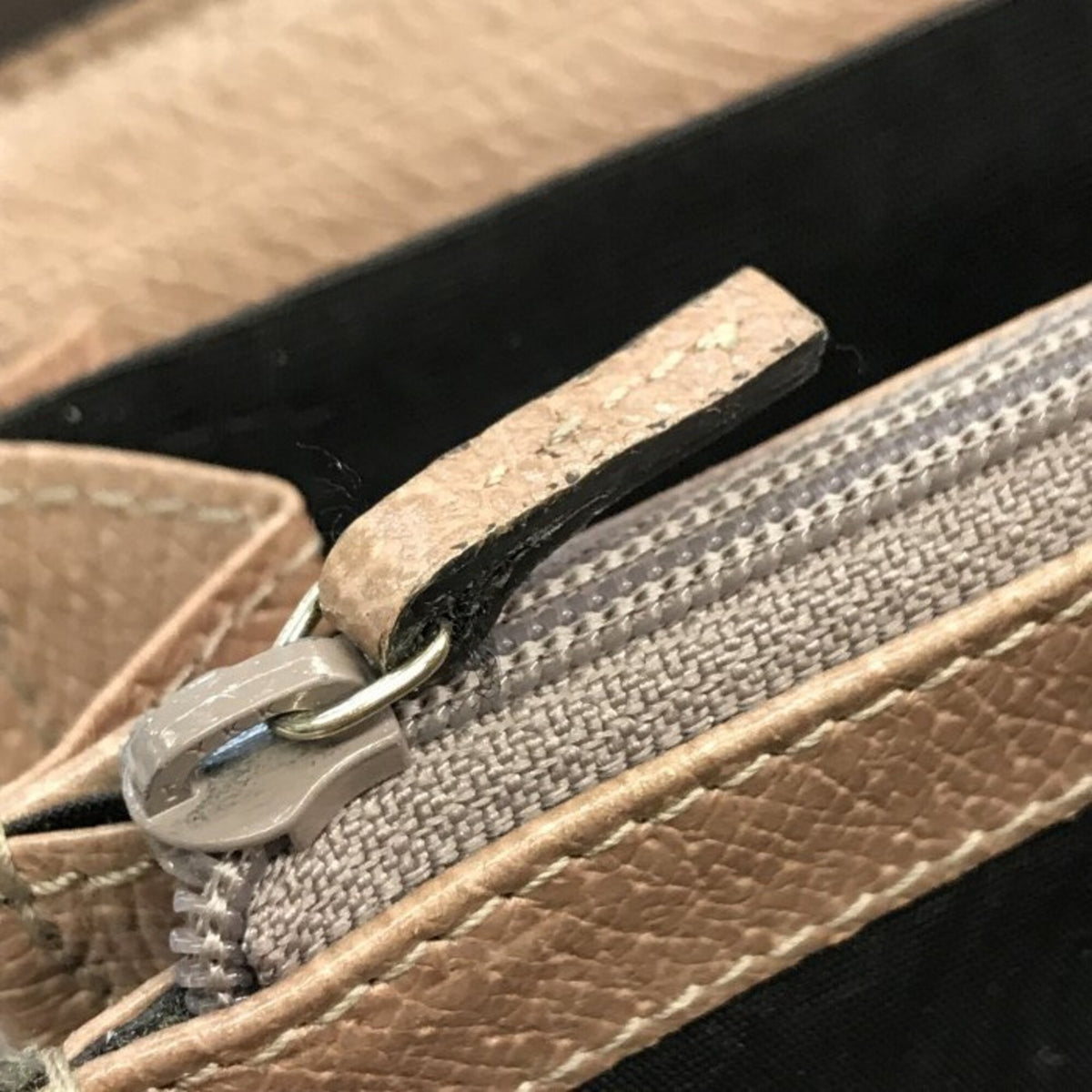 Gucci Pink Beige Gg Canvas Long Wallet (Bi-Fold) (Pre-Owned)