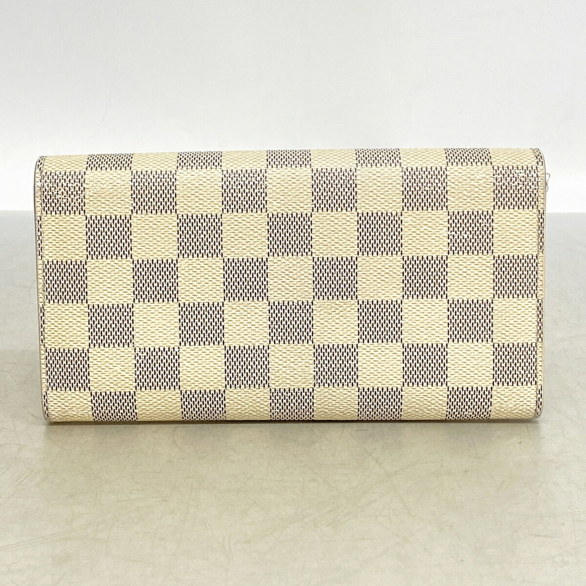 Louis Vuitton White Long Wallet (Bi-Fold) (Pre-Owned)