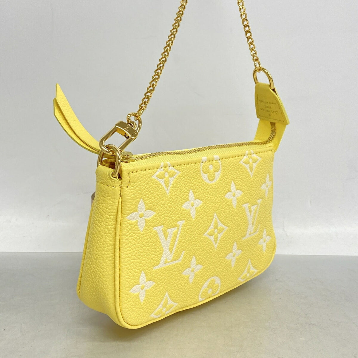 Louis Vuitton Yellow Pouch (Pre-Owned)