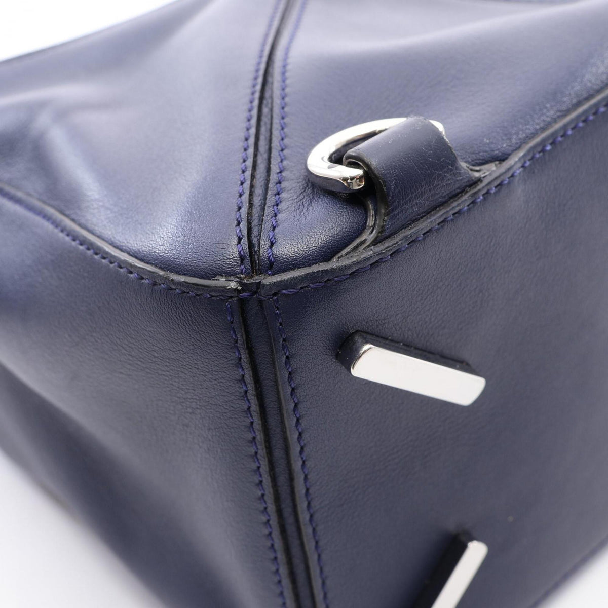 Loewe Navy Leather Handbag (Pre-Owned)